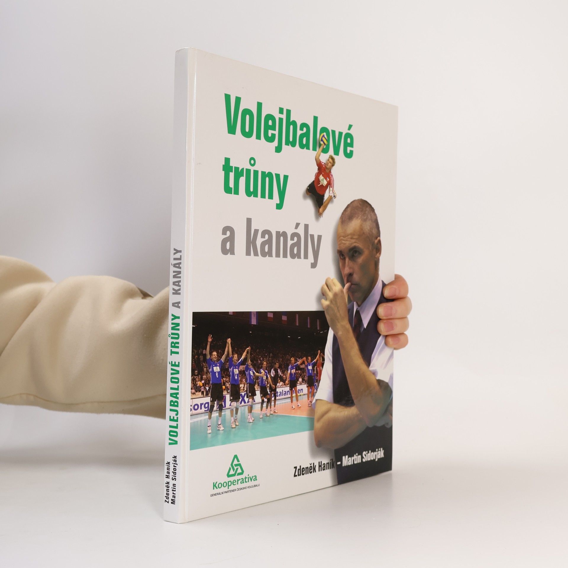 Volejbalové trůny a kanály