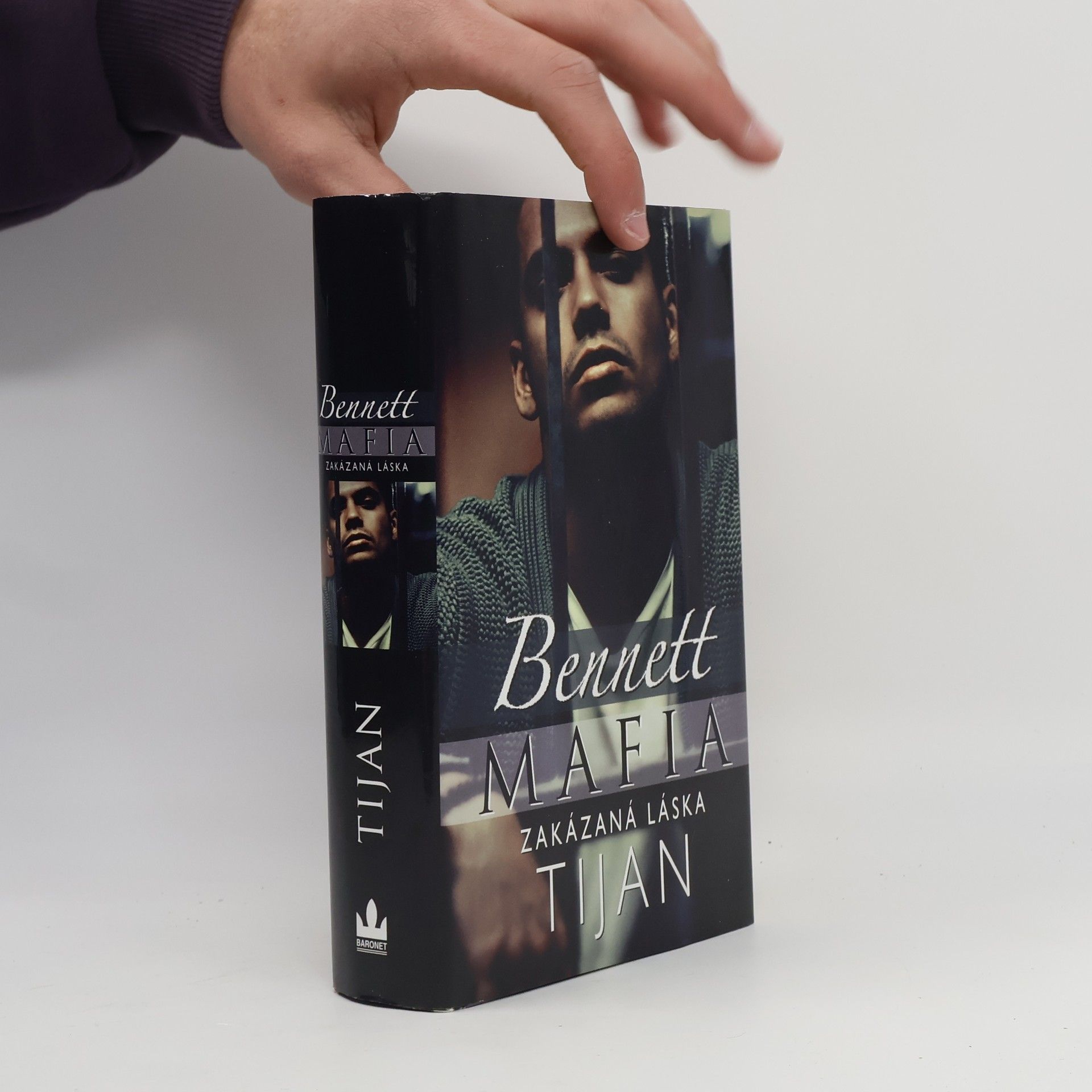 Tijan Bennett mafia : zakázaná láska