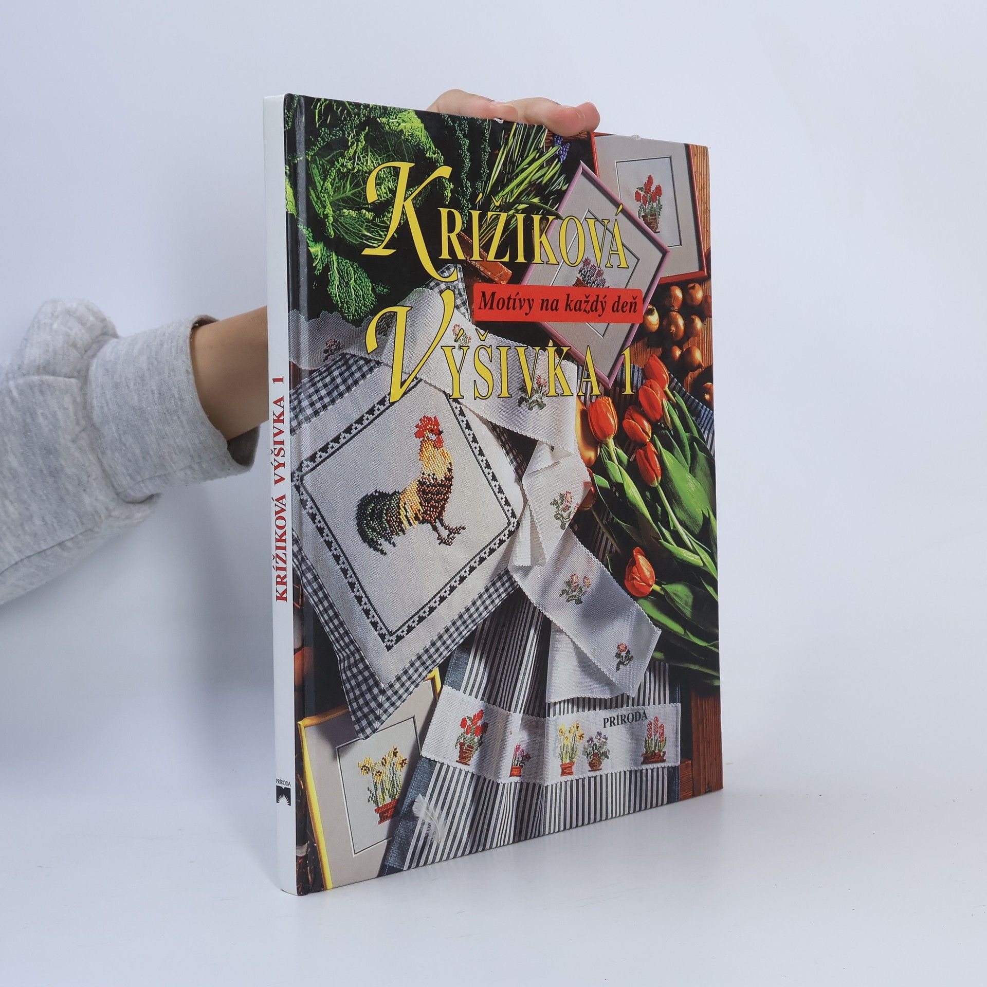 AA.VV. Krížiková výšivka 1