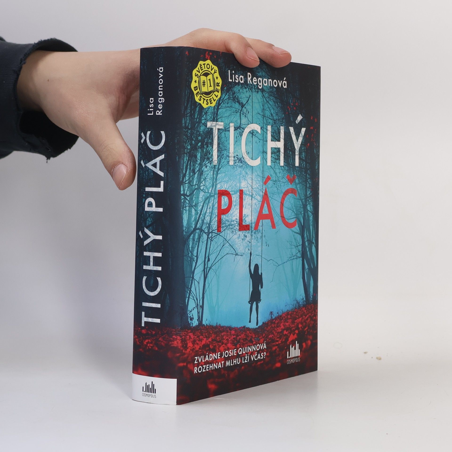 Lisa Regan Tichý pláč