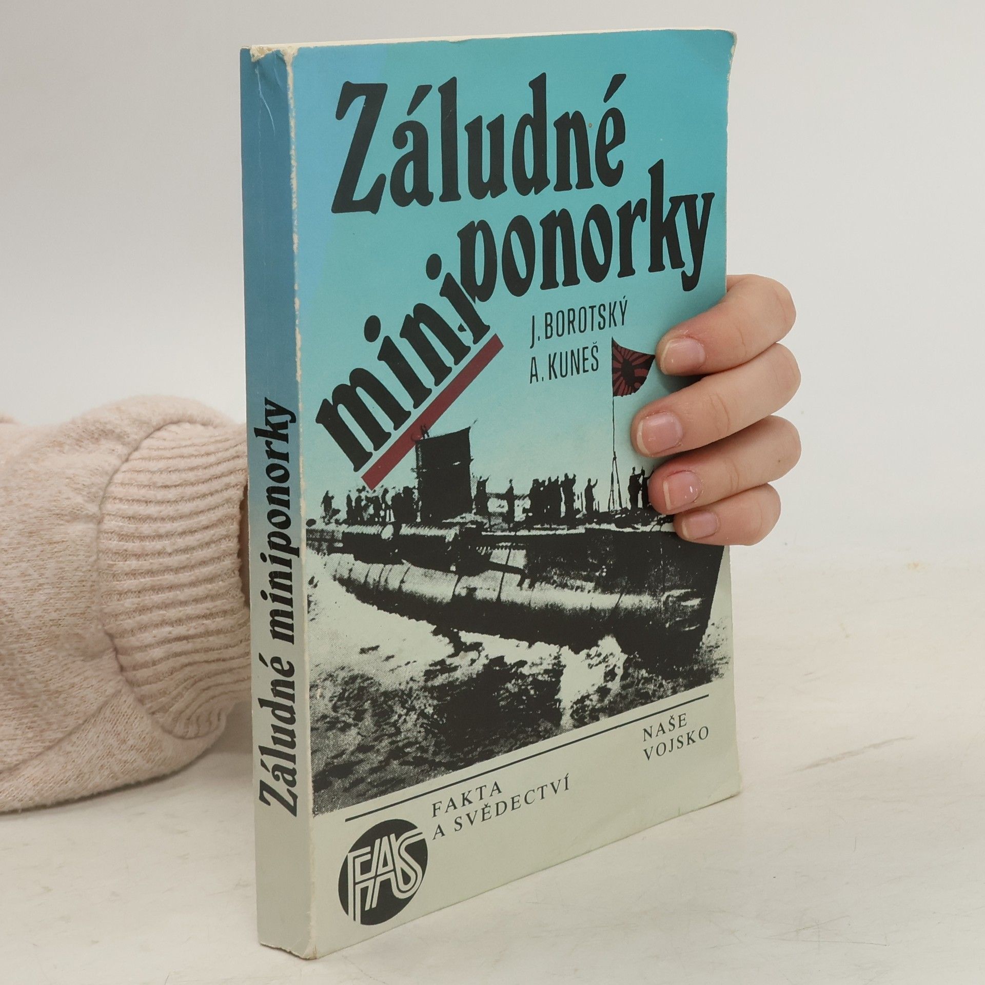 Alexandr Kuneš Záludné miniponorky