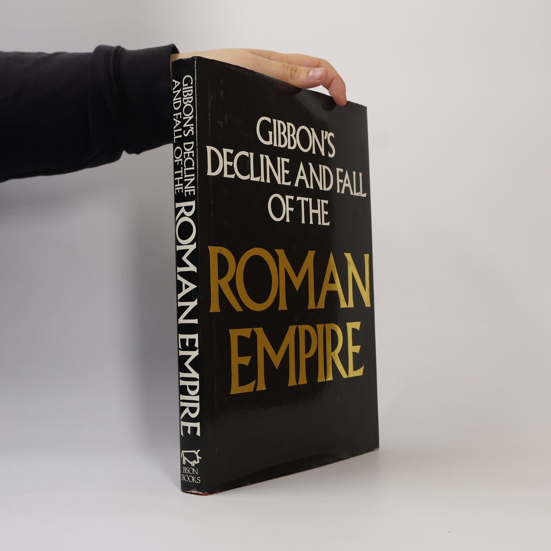 Edward Gibbon Gibbon's Decline and Fall of the Roman Empire