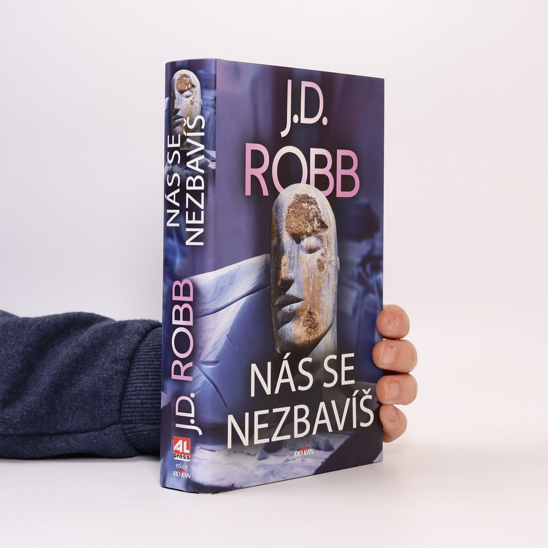 Nora Roberts Nás se nezbavíš