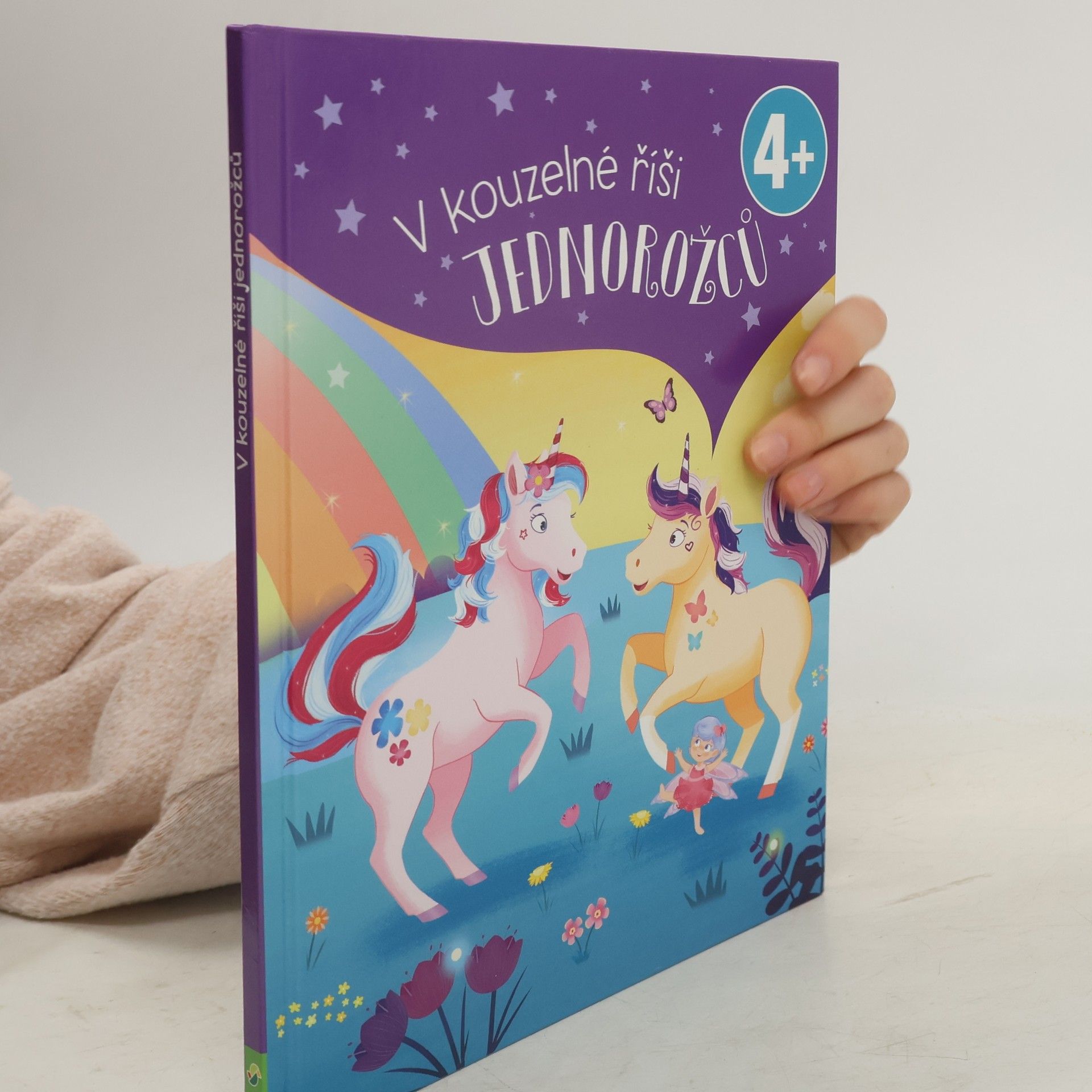Kolektiv autorů V kouzelné říši jednorožců