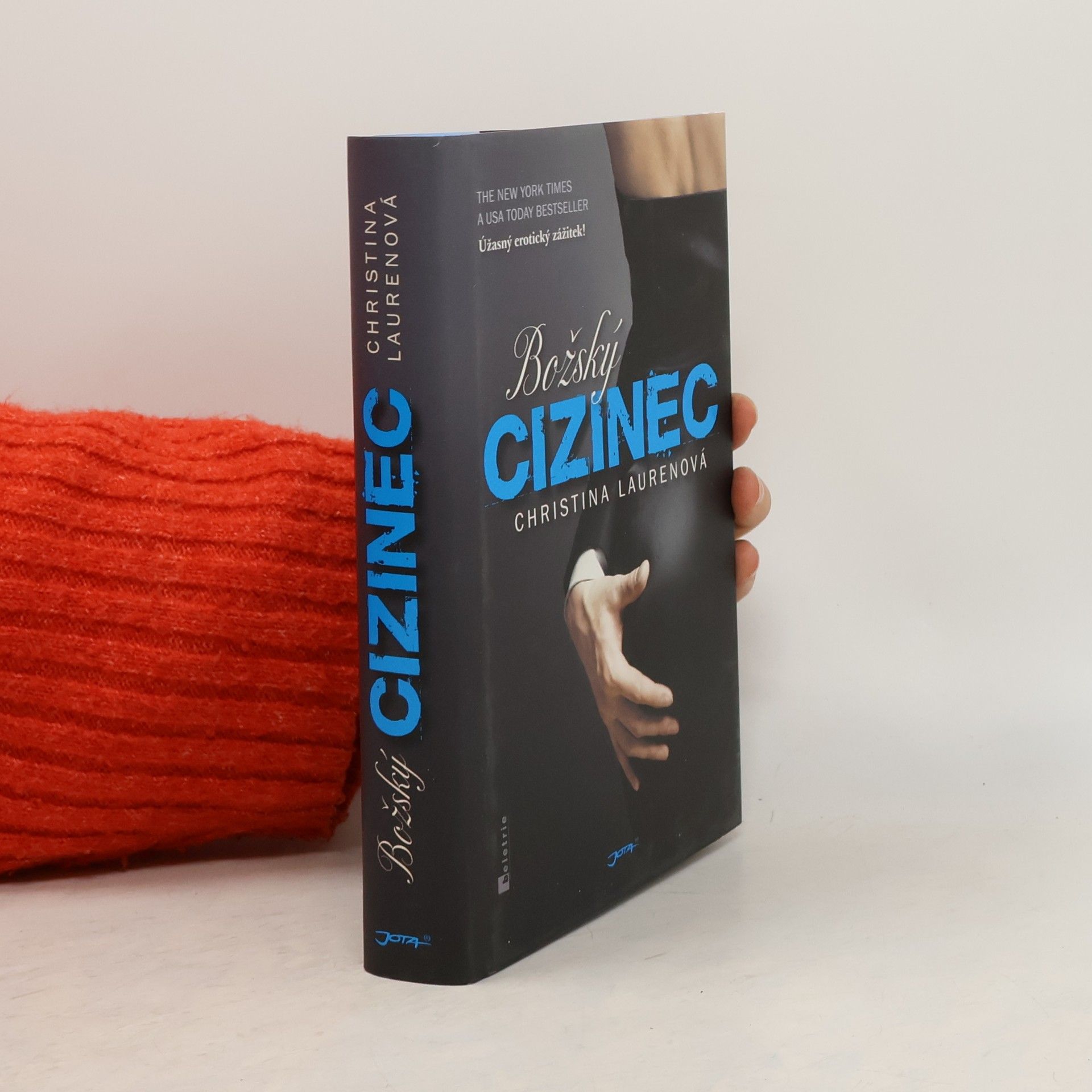 Christina Lauren Božský cizinec