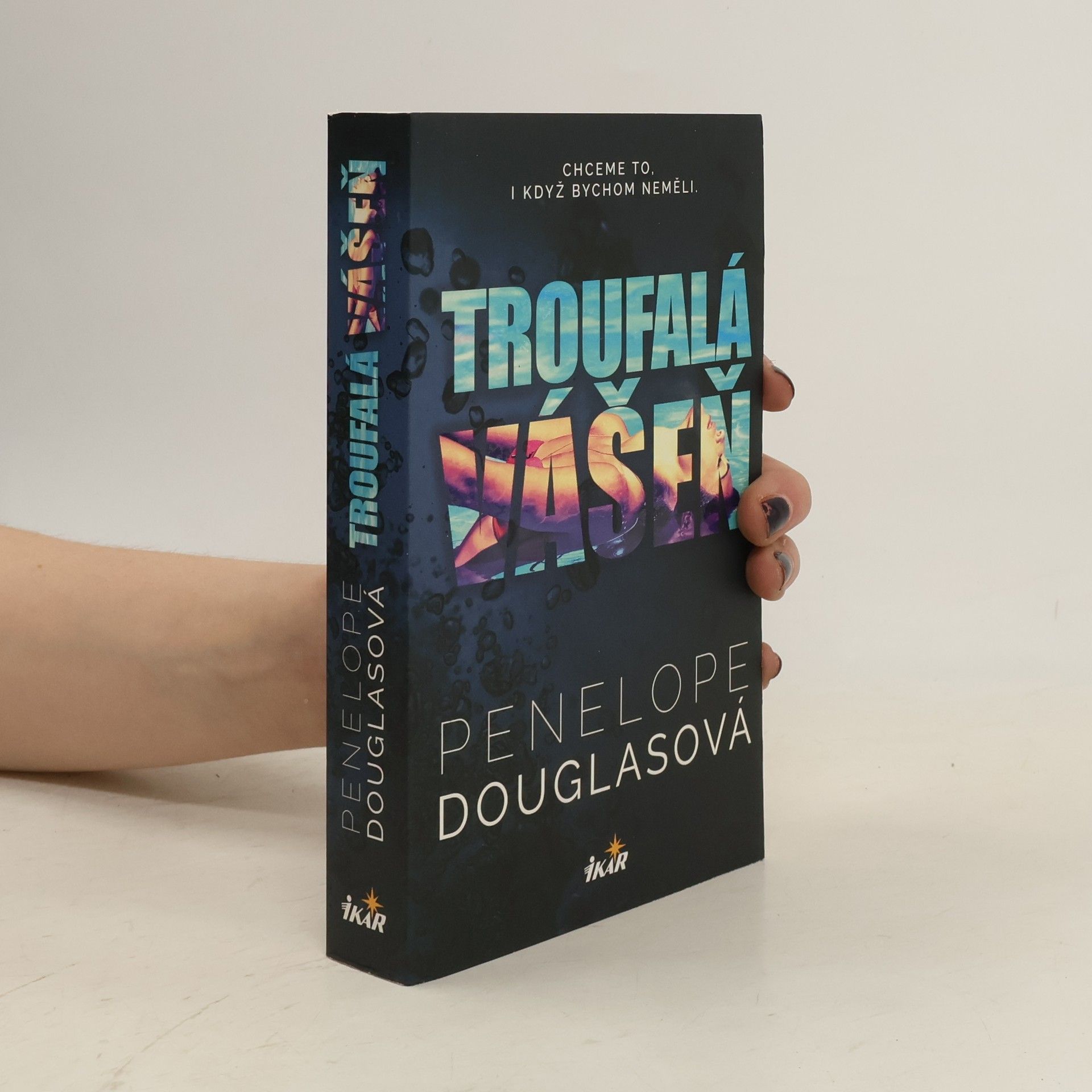 Penelope Douglas Troufalá vášeň