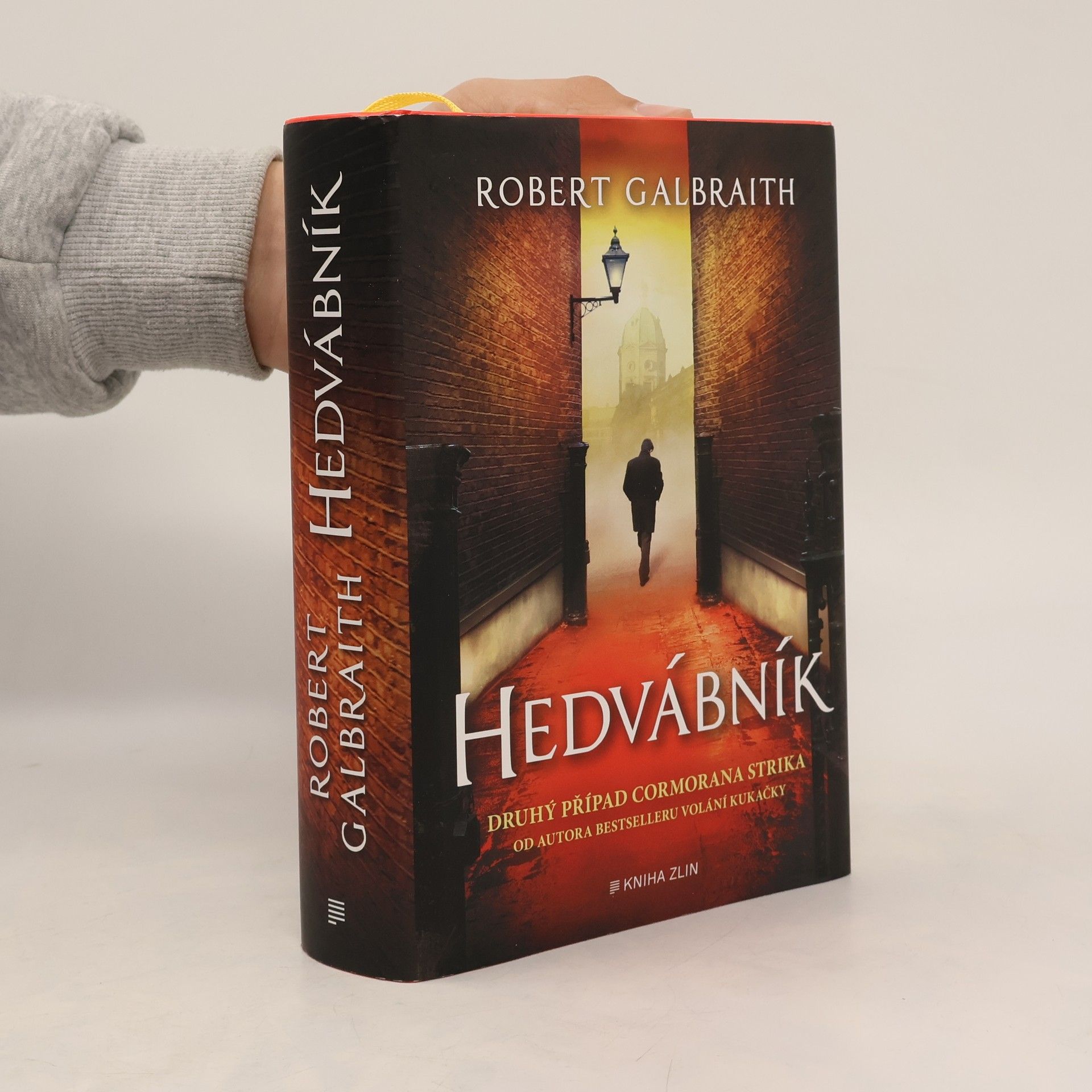 Robert Galbraith Hedvábník