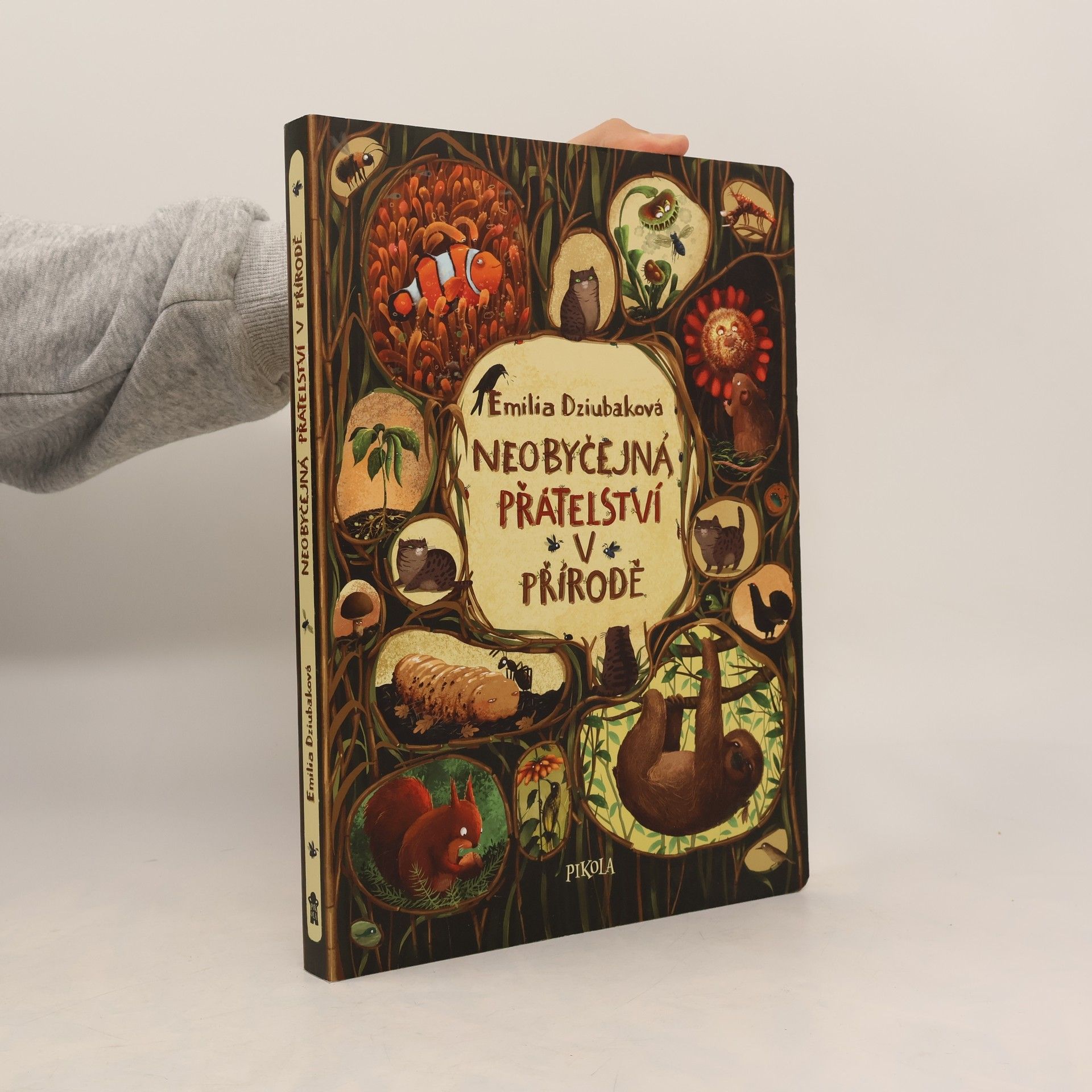 Emilia Dziubak Neobyčejná přátelství v přírodě