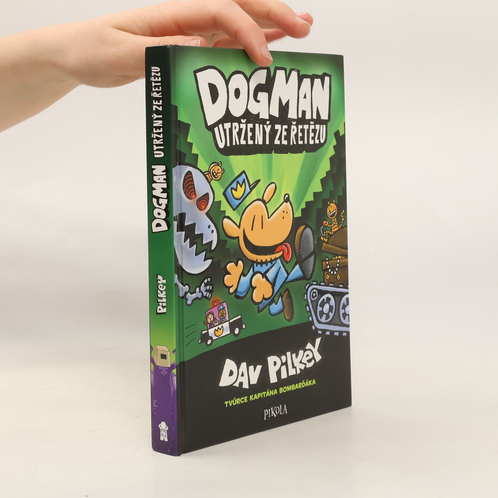 Dav Pilkey Dogman utržený ze řetězu