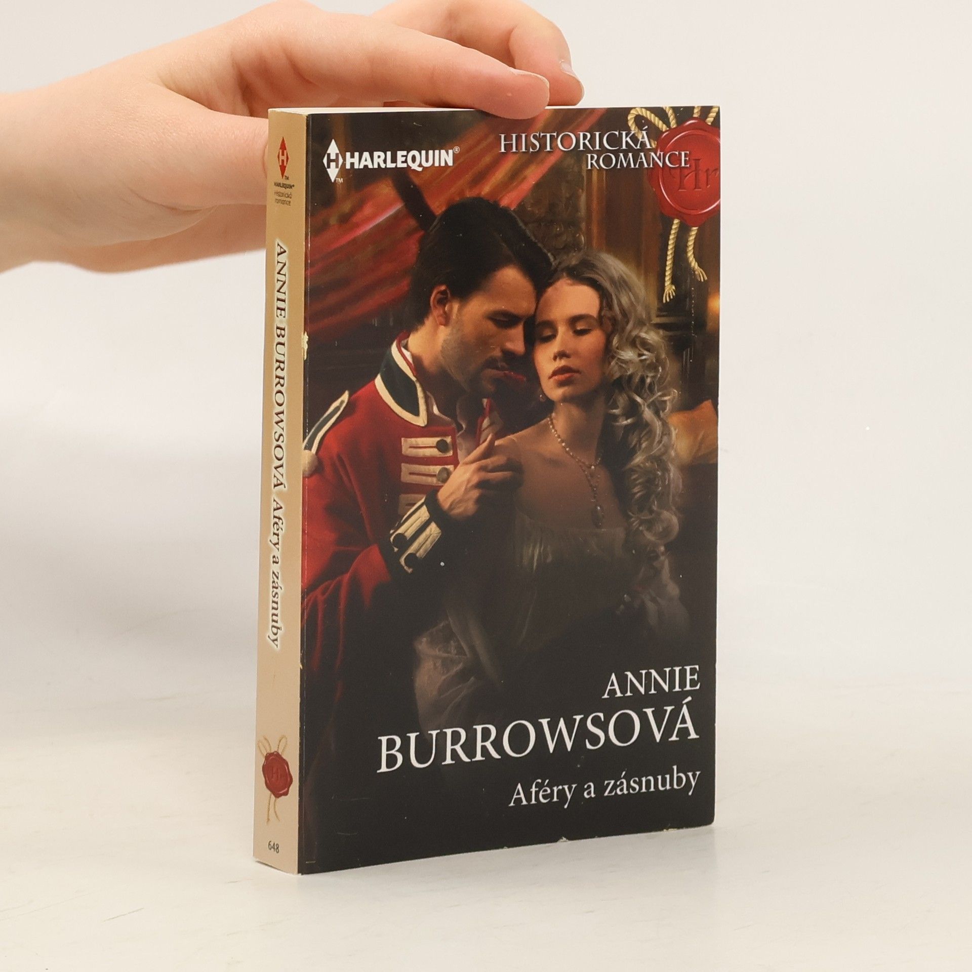 Annie Burrows Aféry a zásnuby