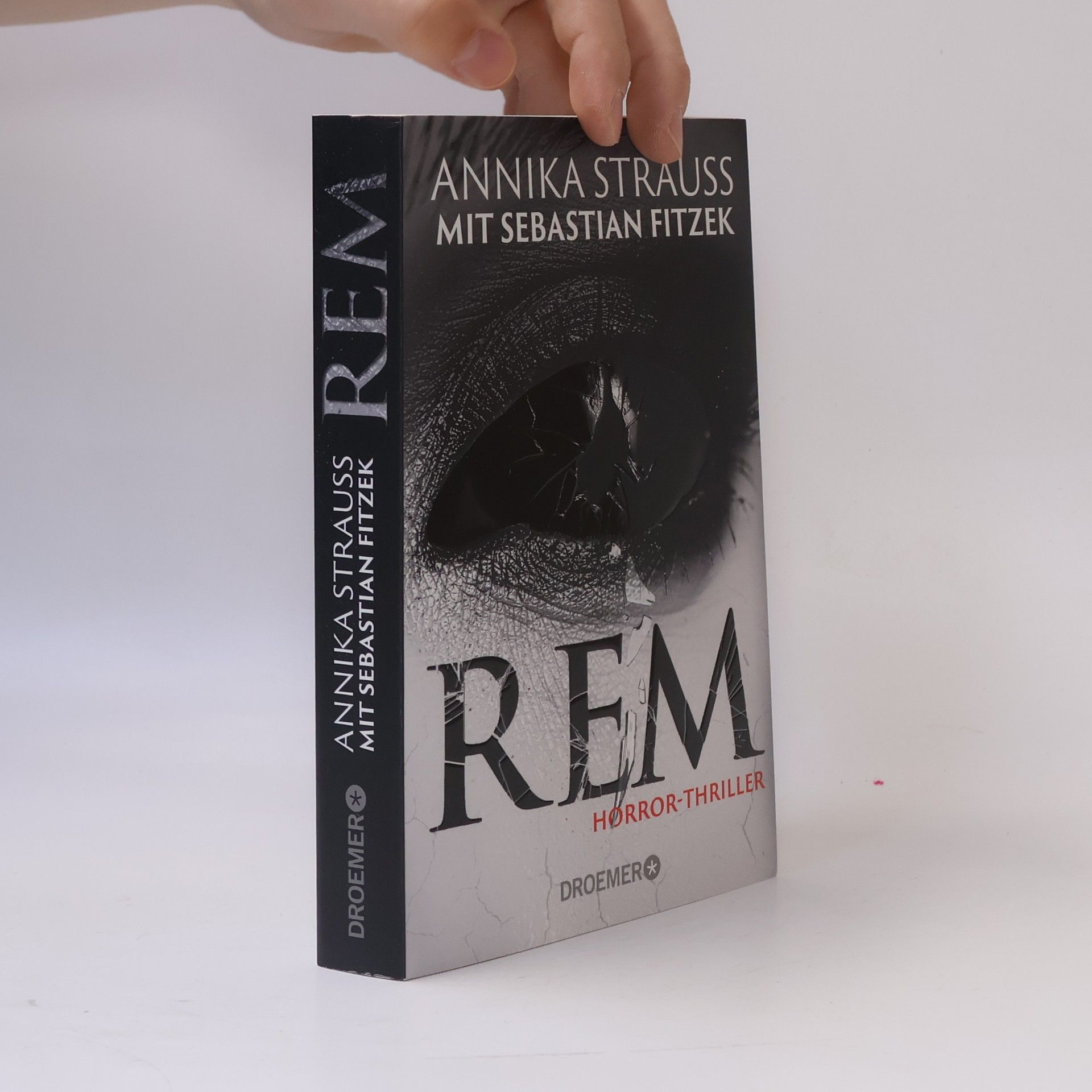 Annika Strauss REM