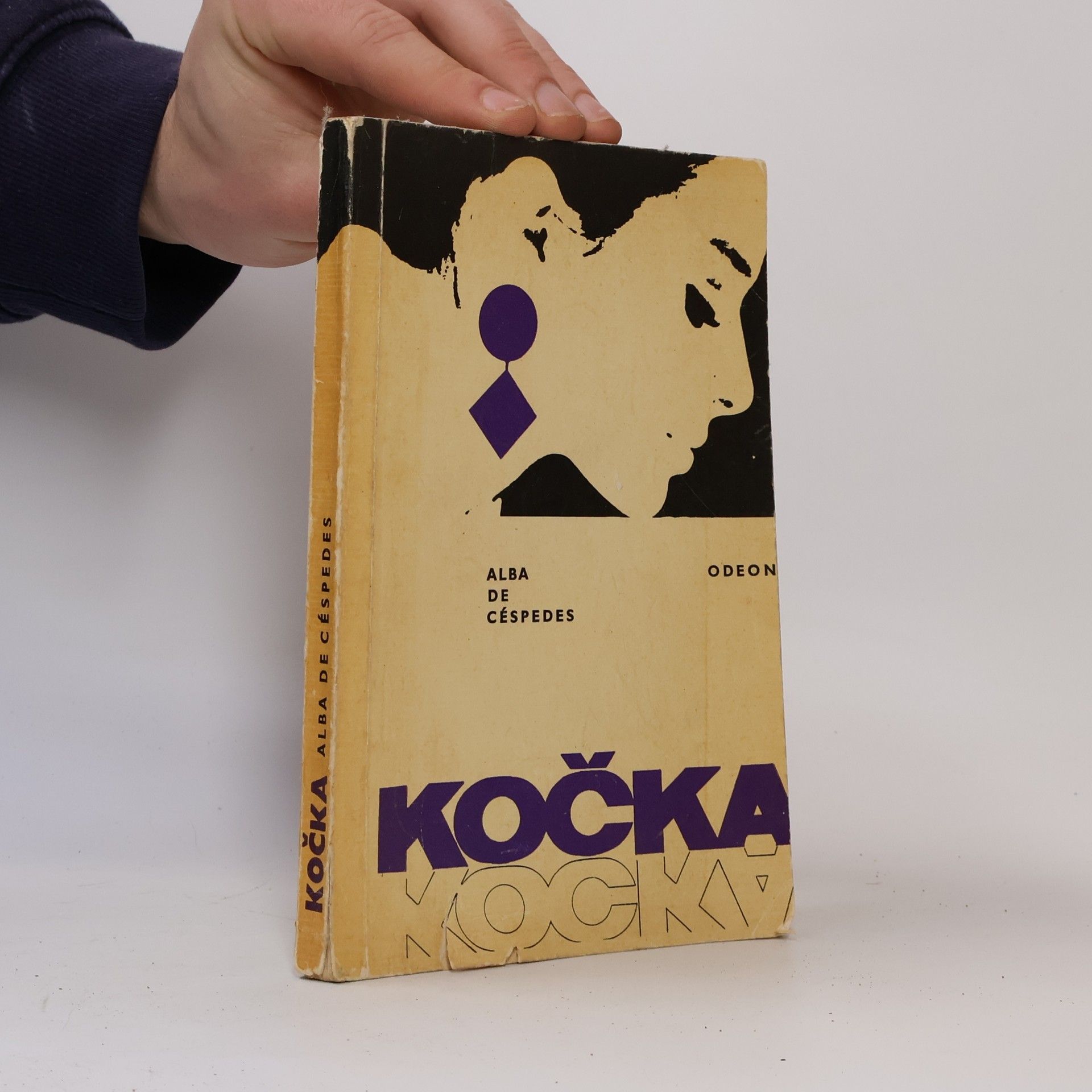 Alba De Céspedes Kočka