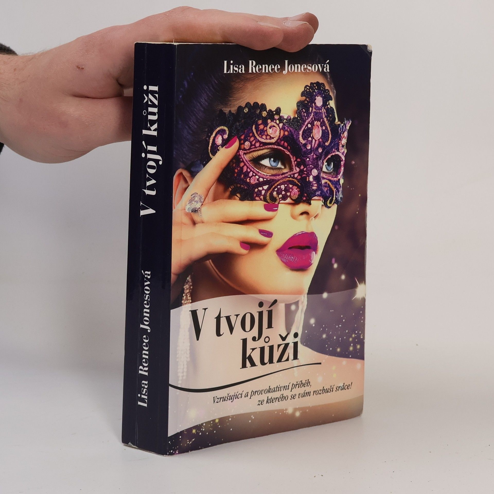 Lisa Renee Jones V tvojí kůži