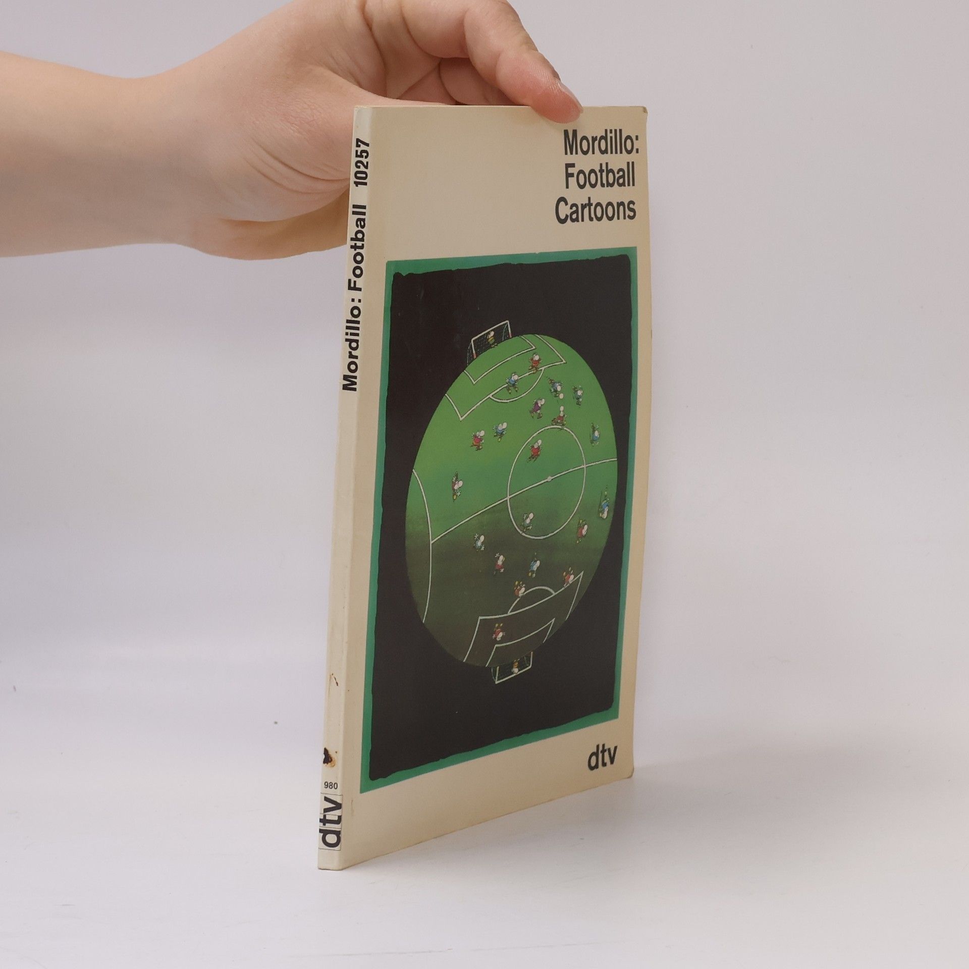 Guillermo Mordillo Football