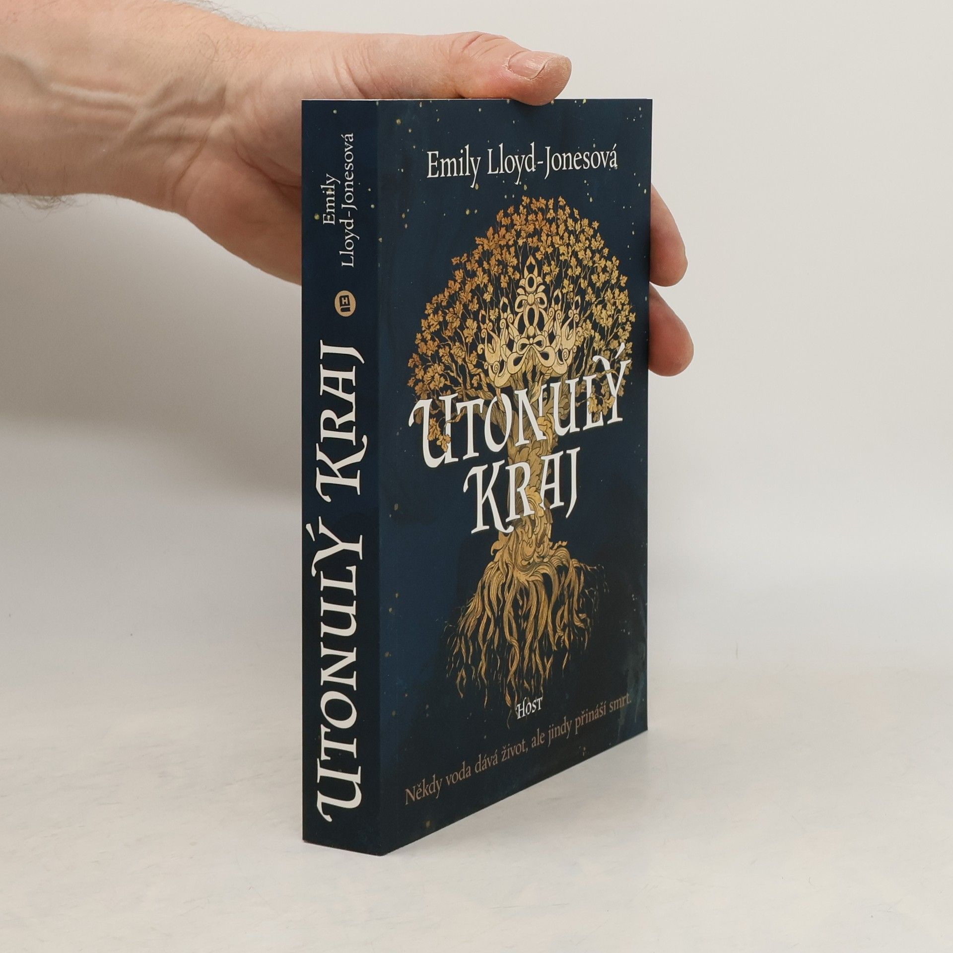 Emily Lloyd-Jones Utonulý kraj