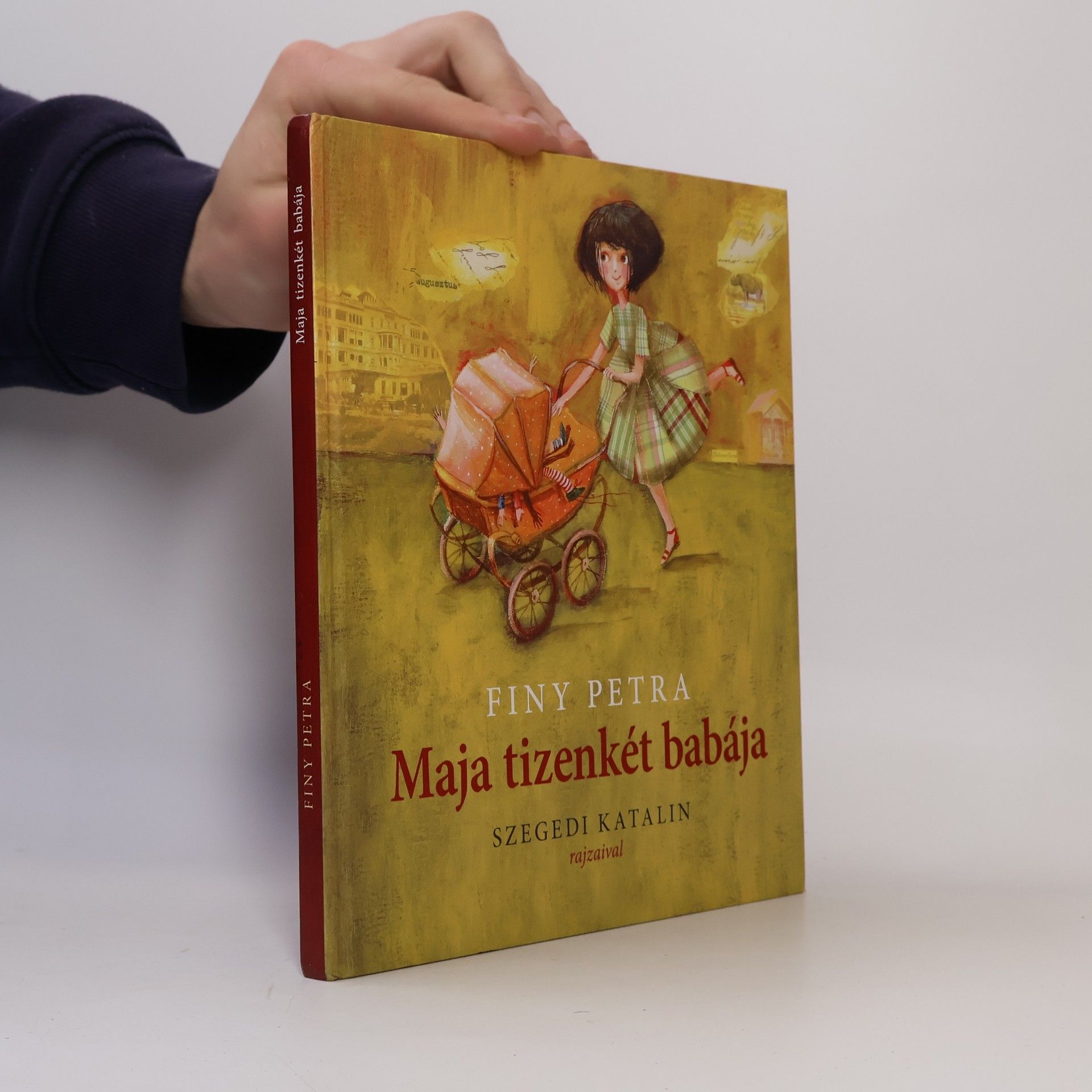 Petra Finy Maja tizenkét babája