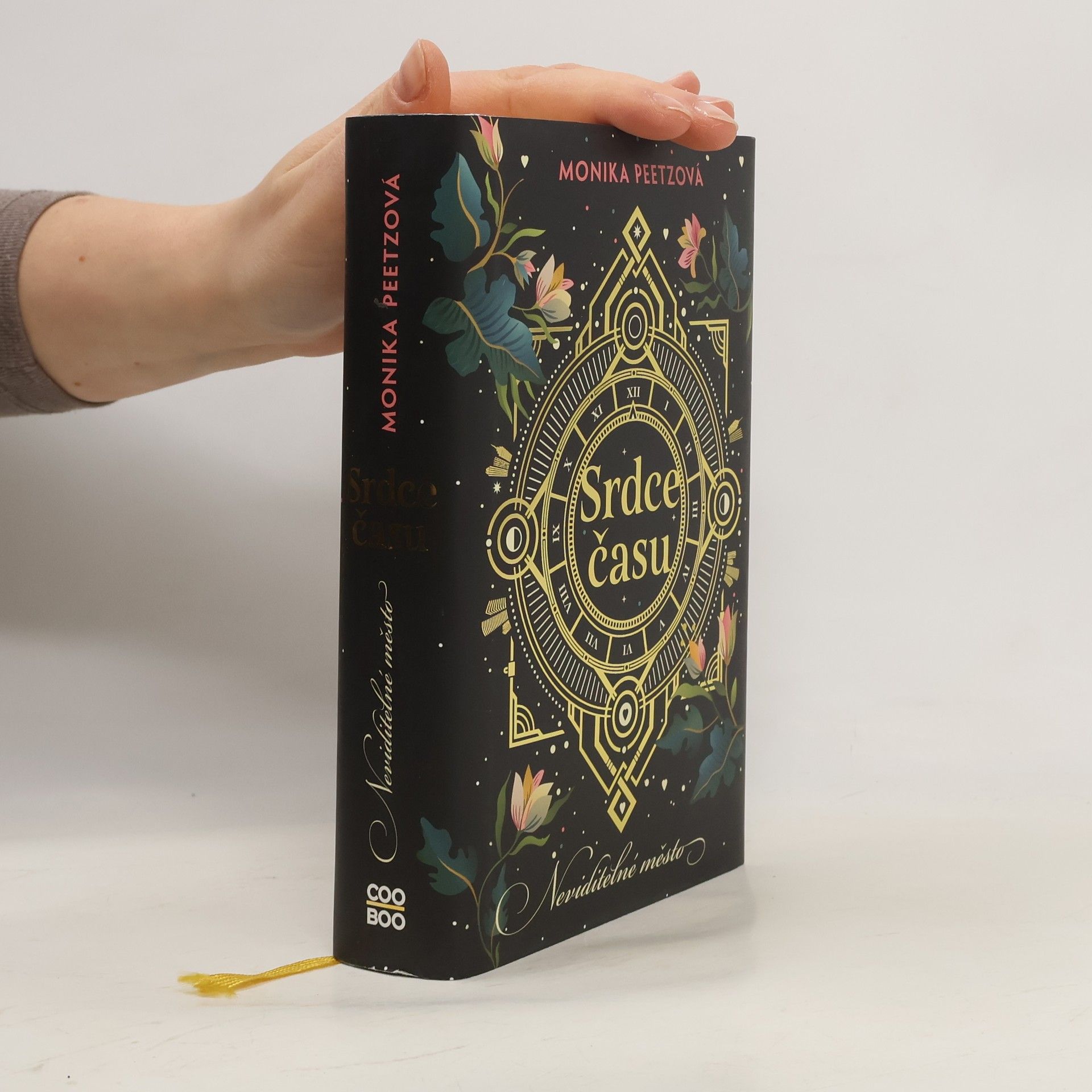 Monika Peetz Srdce času. Neviditelné město