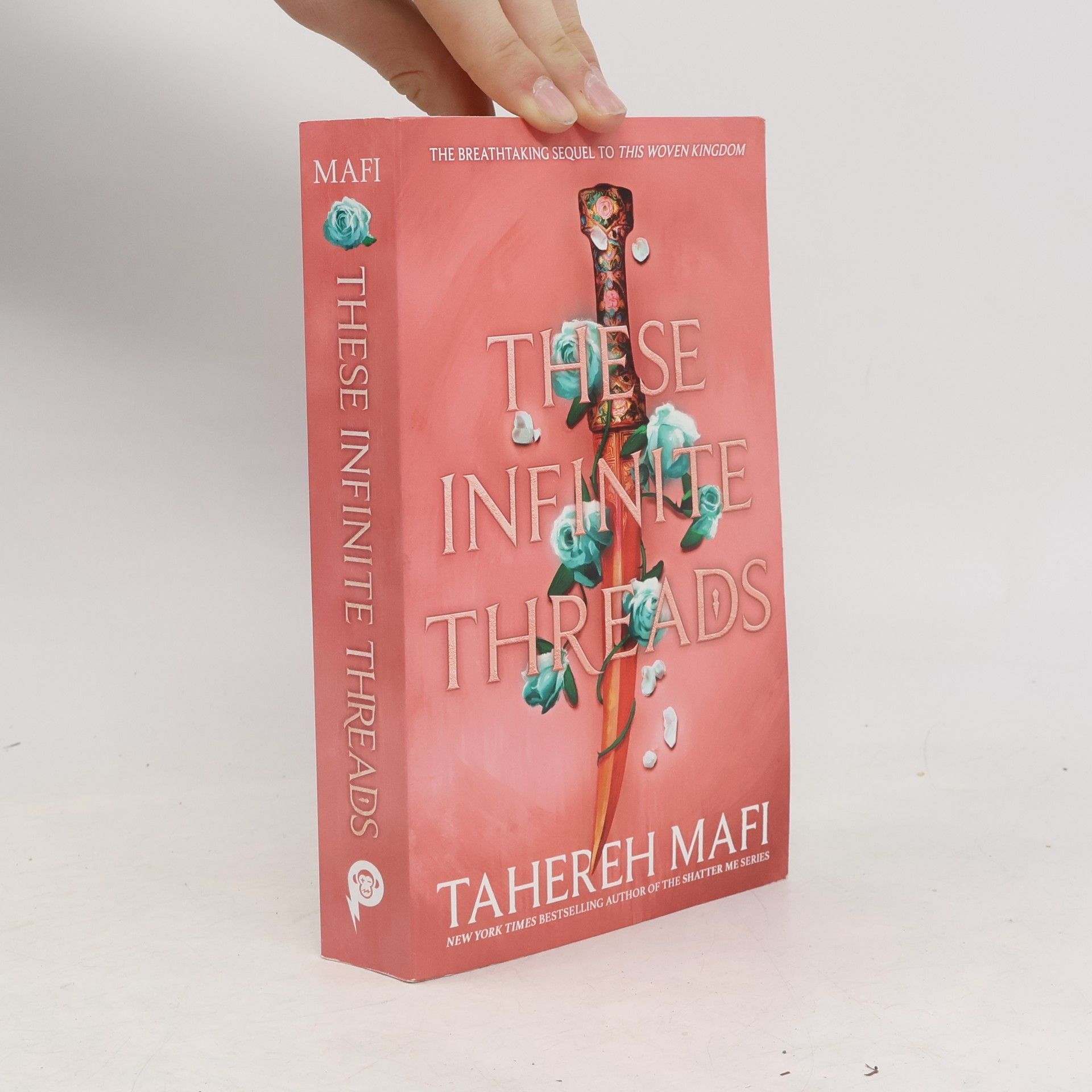 Тагере Мафі These Infinite Threads