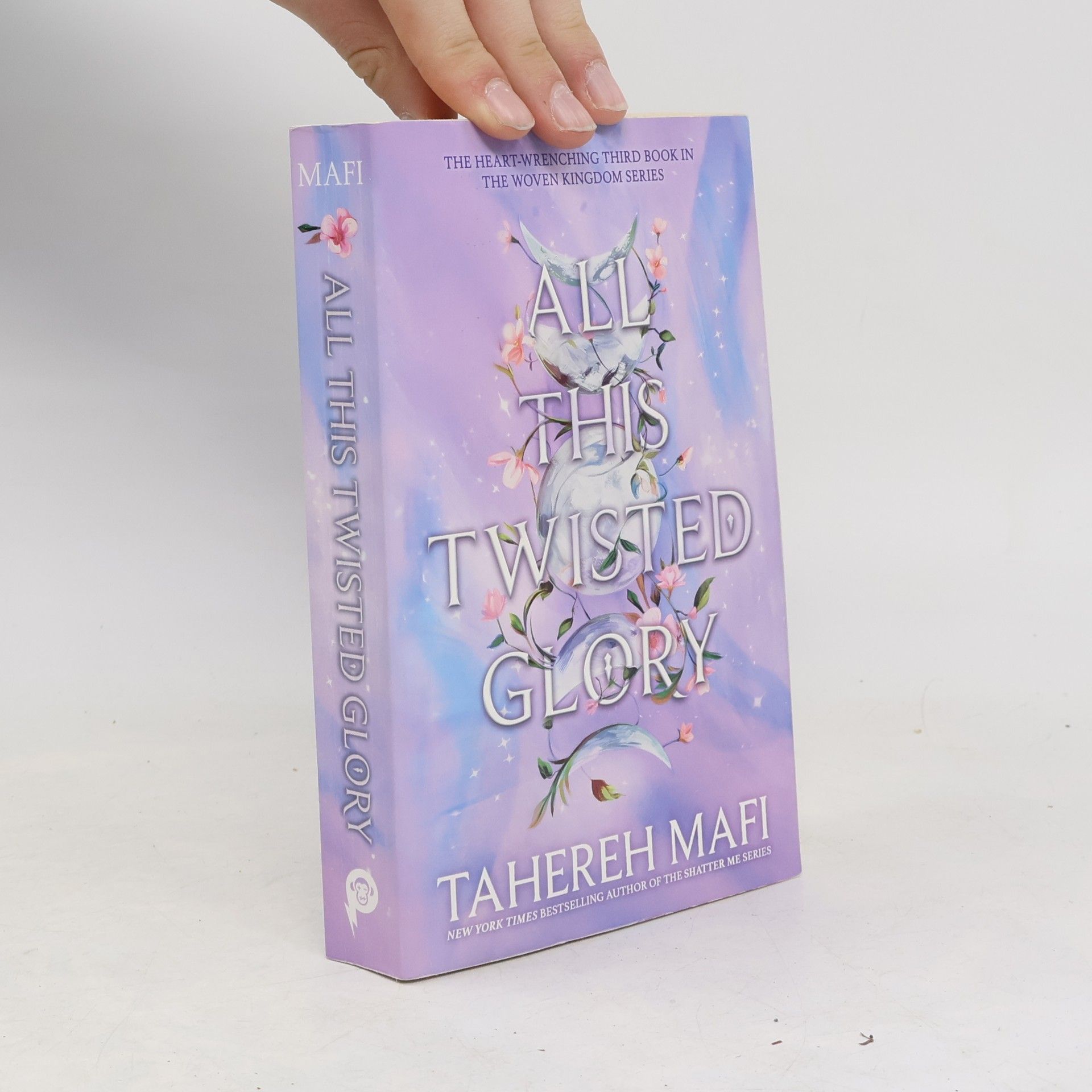 Tahereh Mafi All This Twisted Glory (This Woven Kingdom)