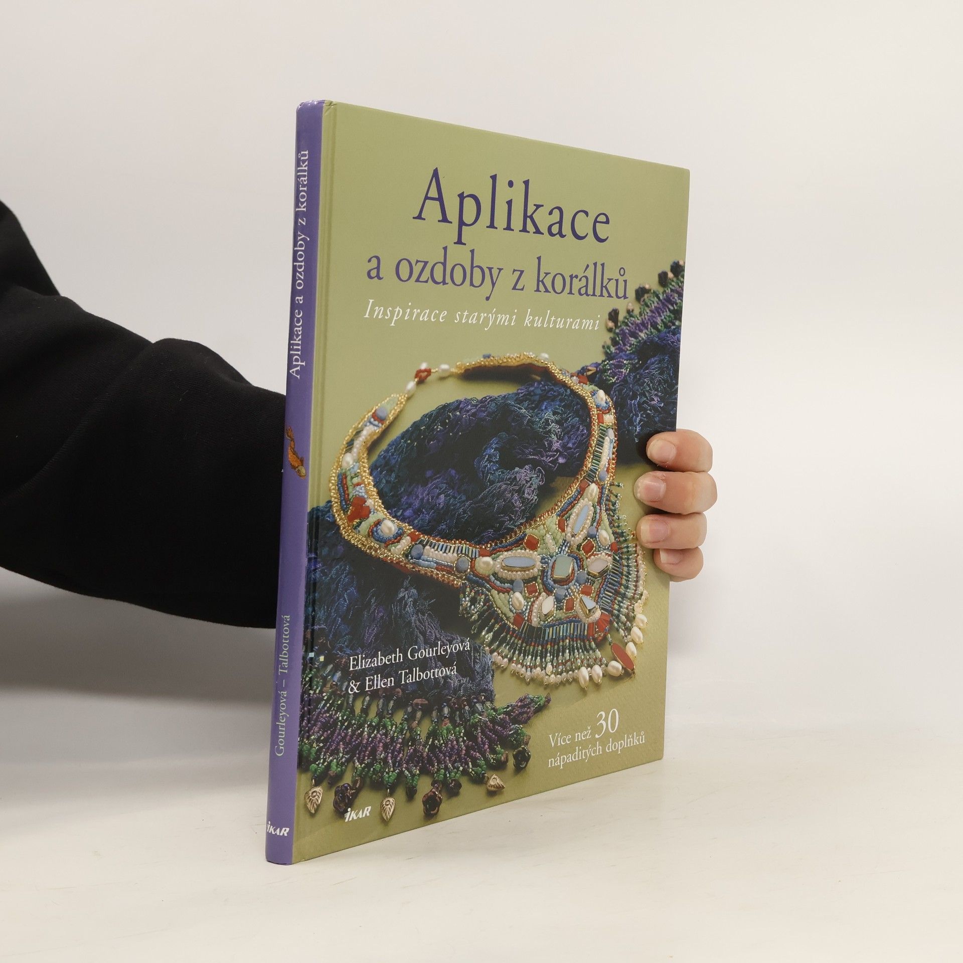 Elizabeth Gourley Aplikace a ozdoby z korálků