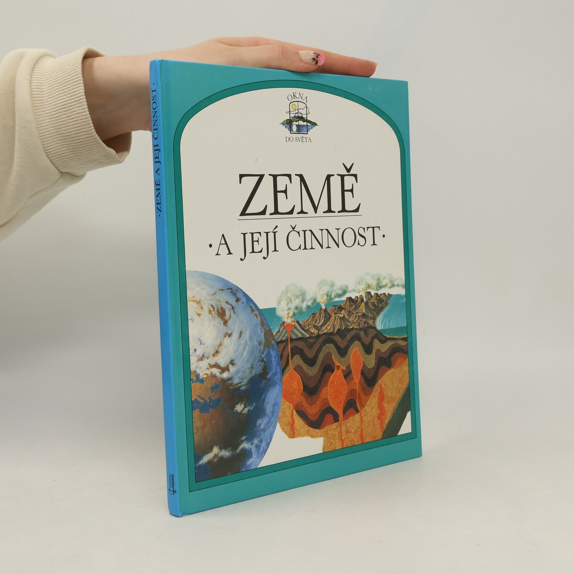 Steve Parker Země a její činnost