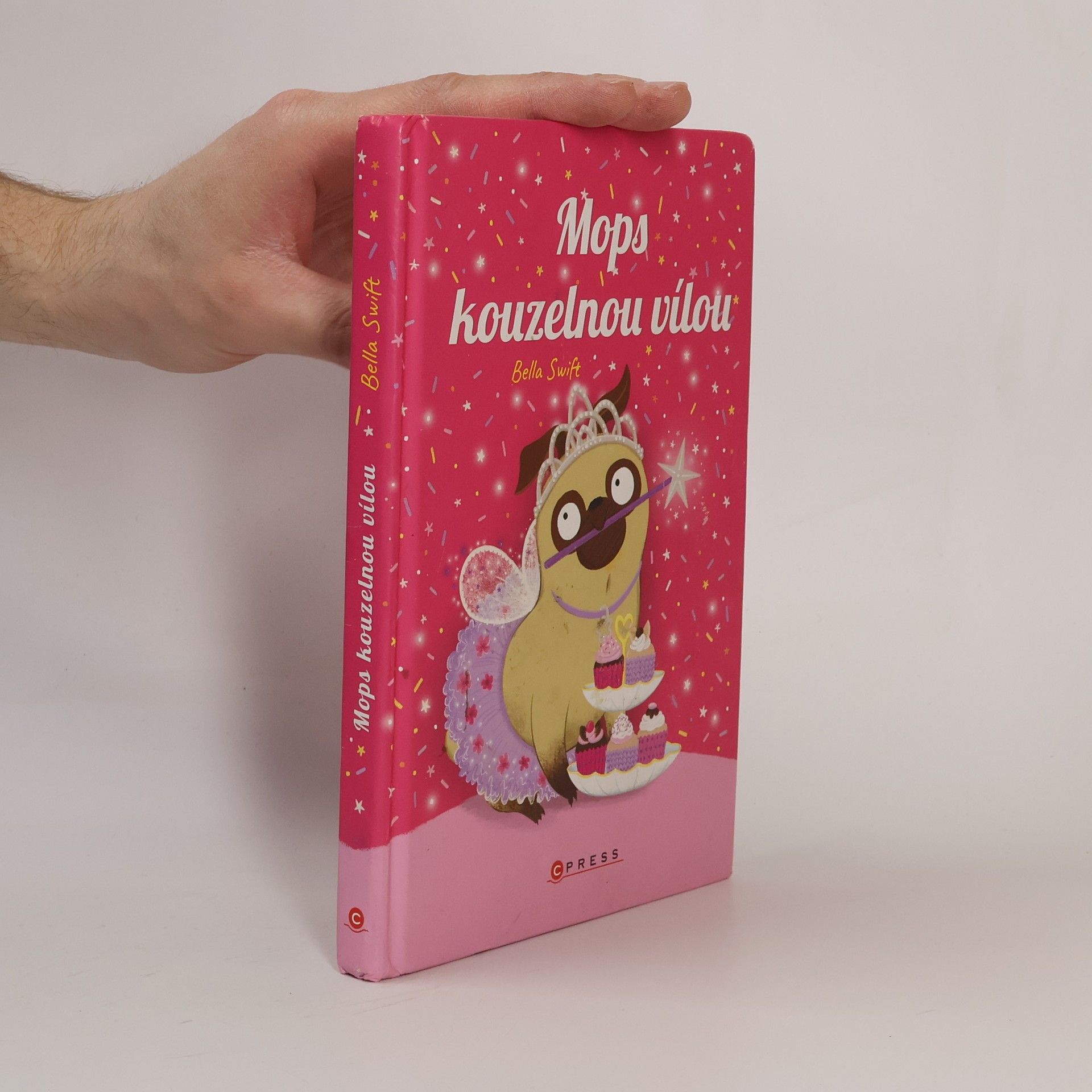 Bella Swift Mops kouzelnou vílou