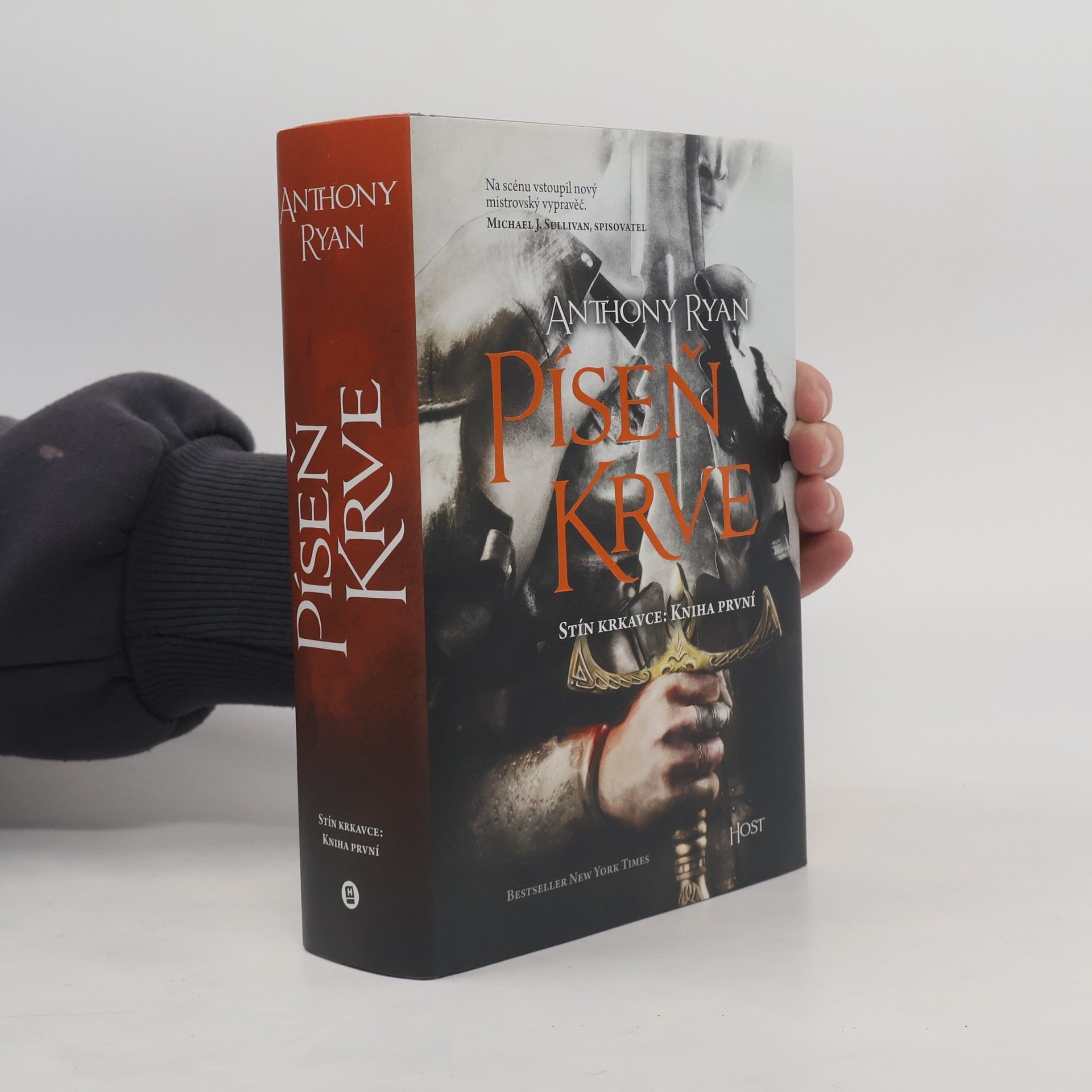 Anthony Ryan Píseň krve: stín krkavce. Kniha první