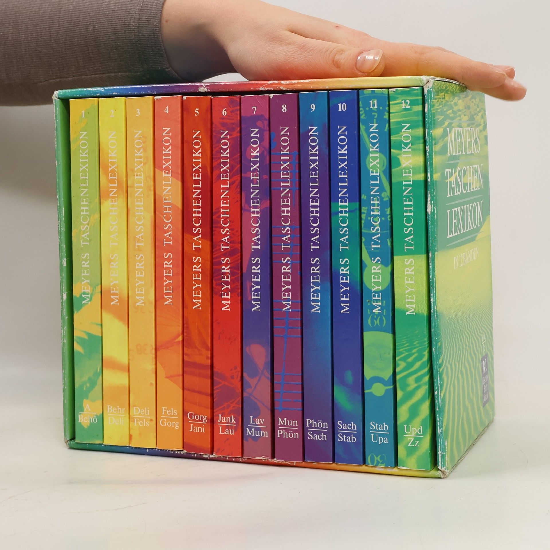 Autorenkollektiv Meyers Taschenlexikon in 12 Bänden