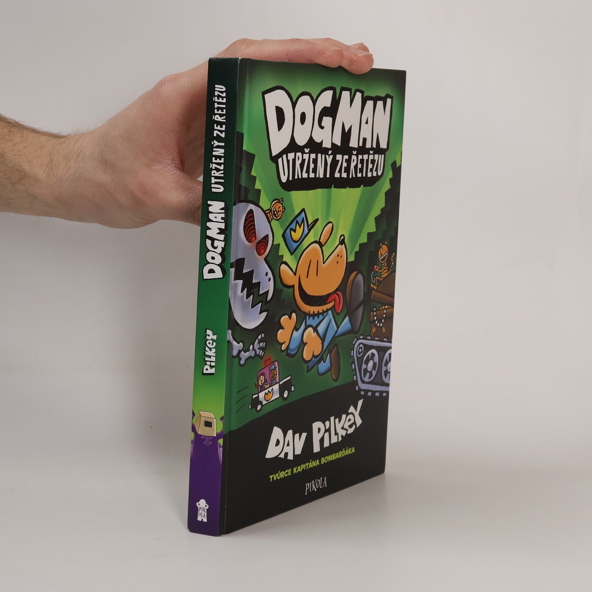 Dav Pilkey Dogman utržený ze řetězu