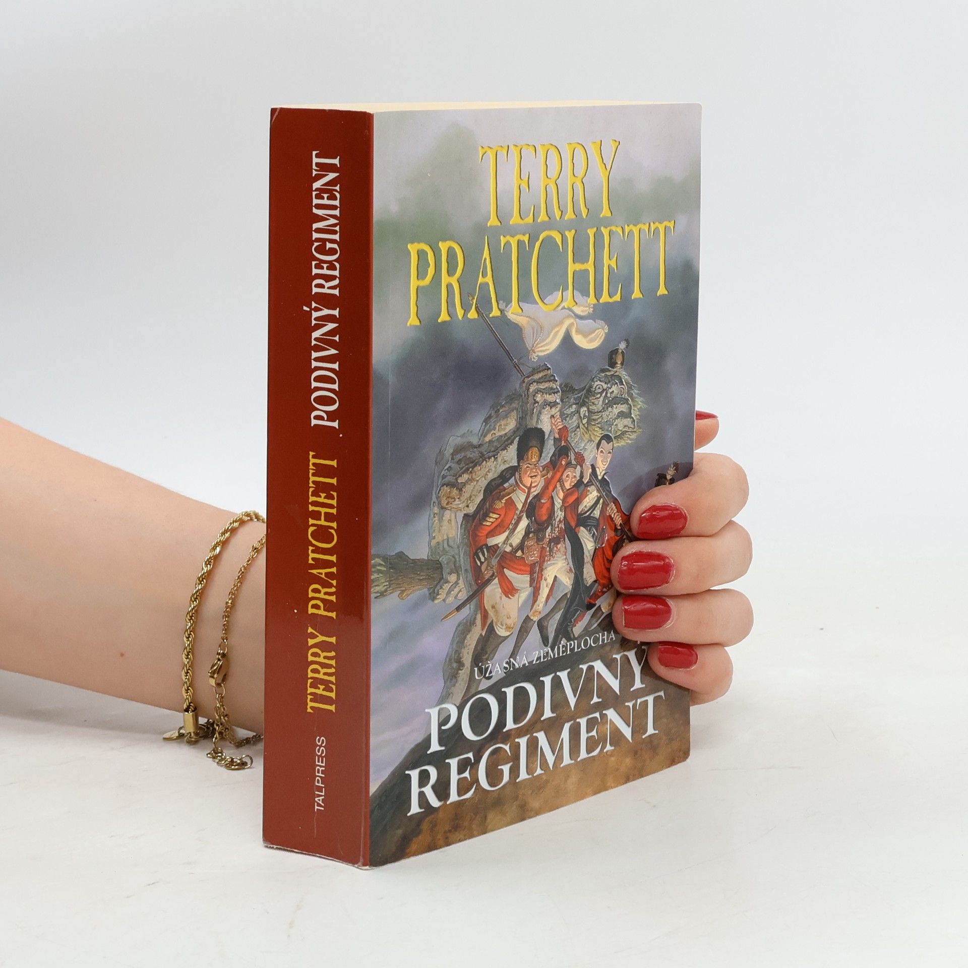 Terry Pratchett Podivný regiment