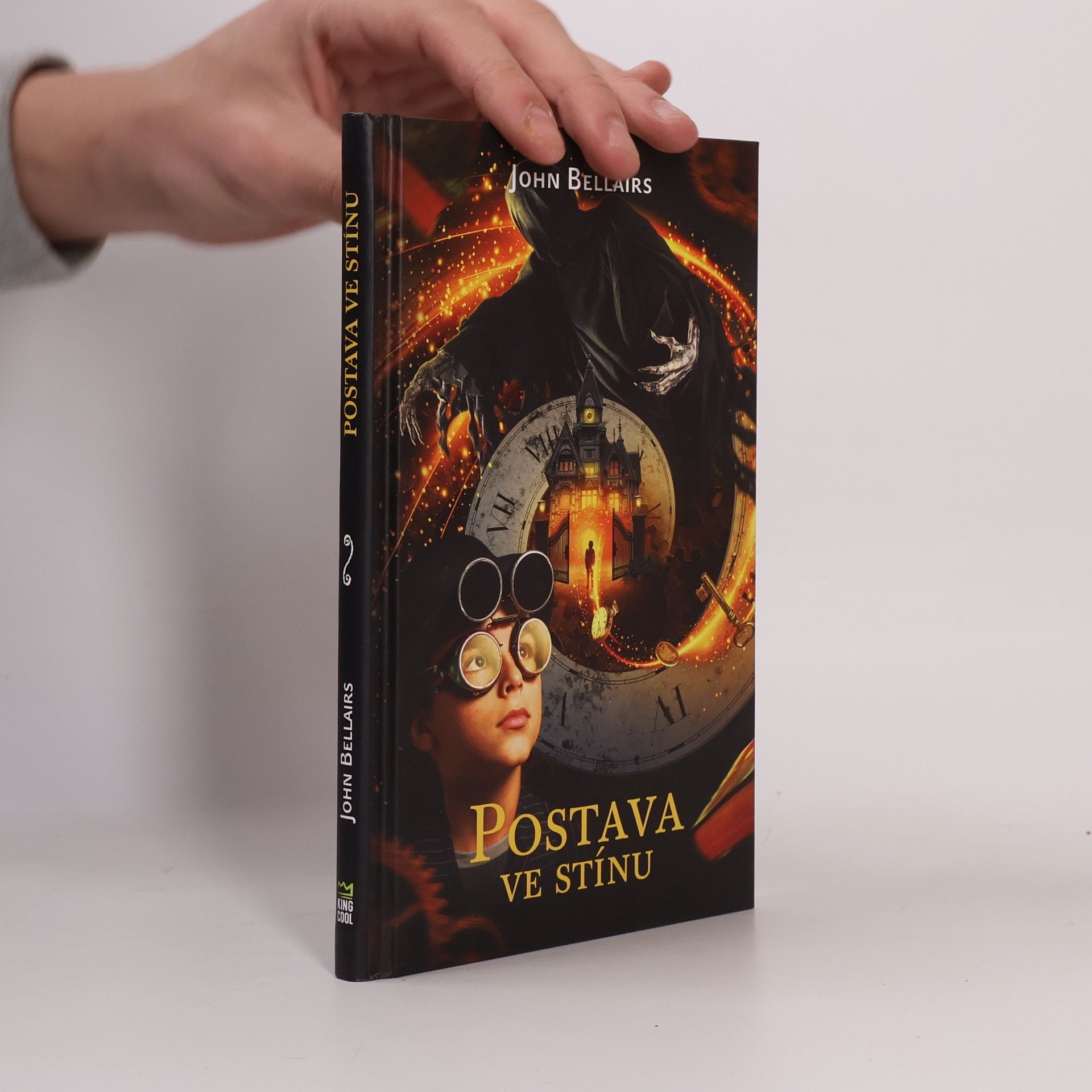 John Bellairs Postava ve stínu