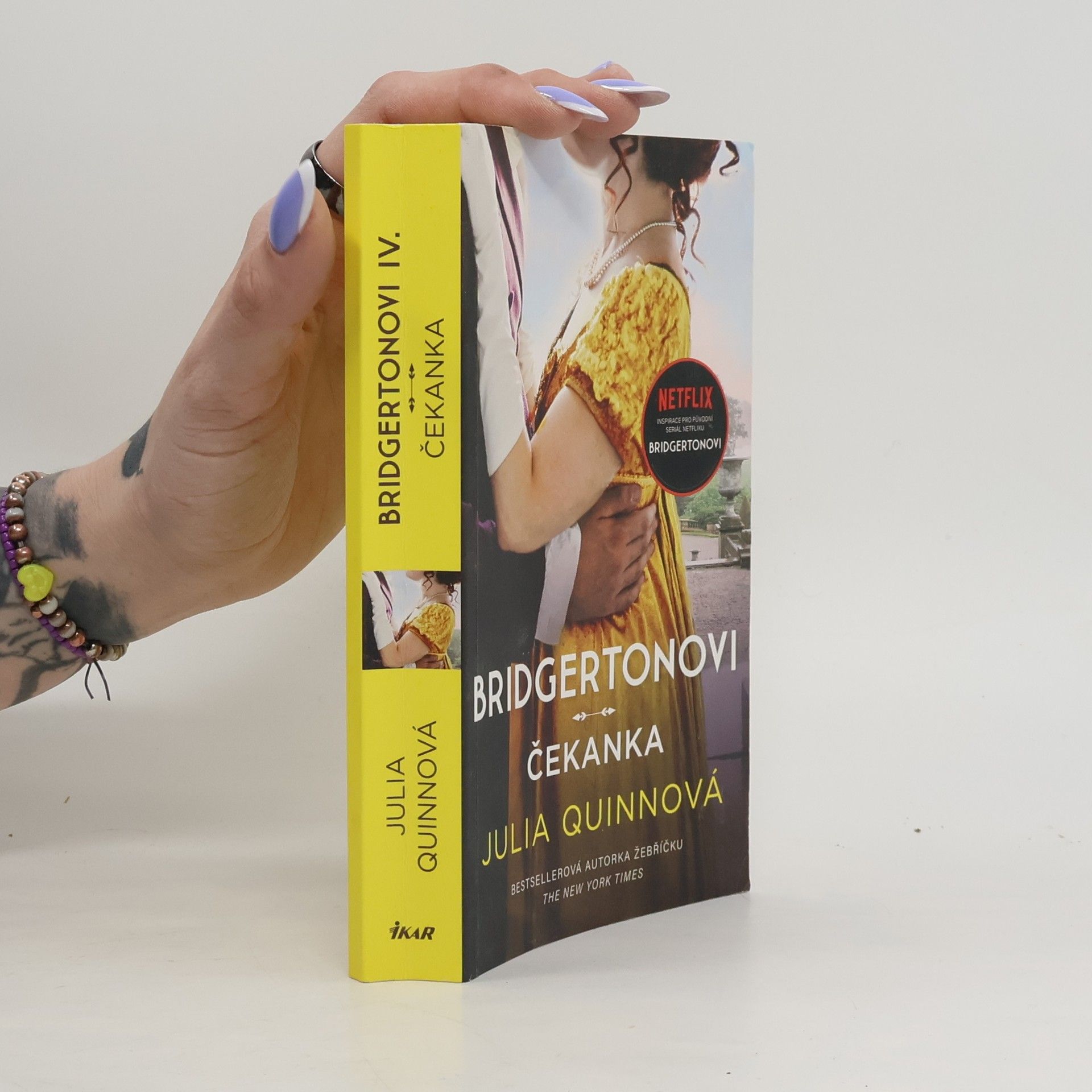 Julie Quinnová Bridgertonovi, Čekanka