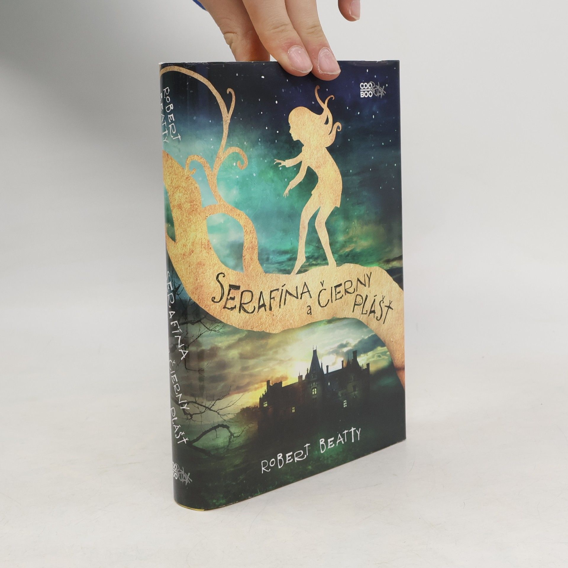 Robert Beatty Serafína a čierny plášť