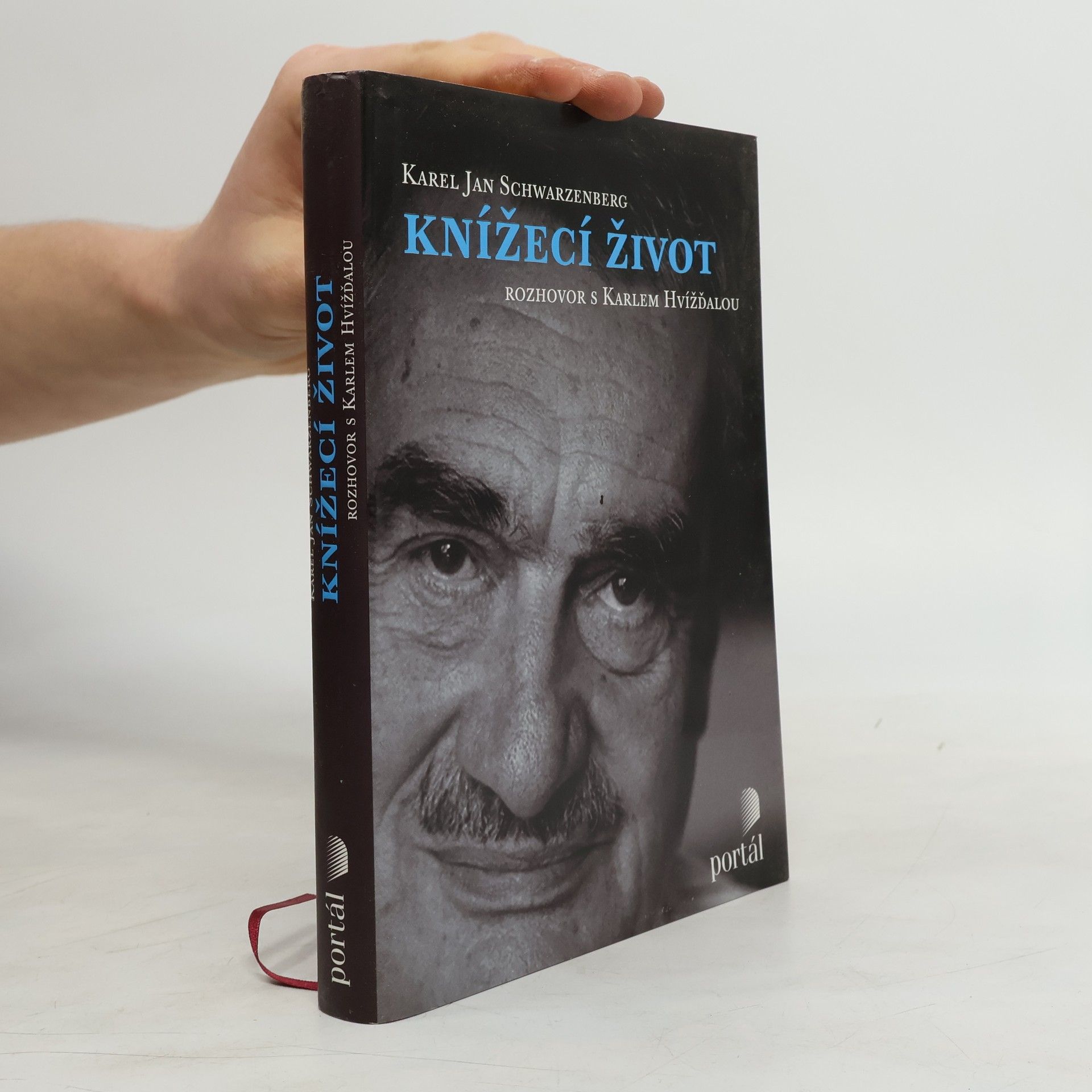 Karel Hvížďala Knížecí život
