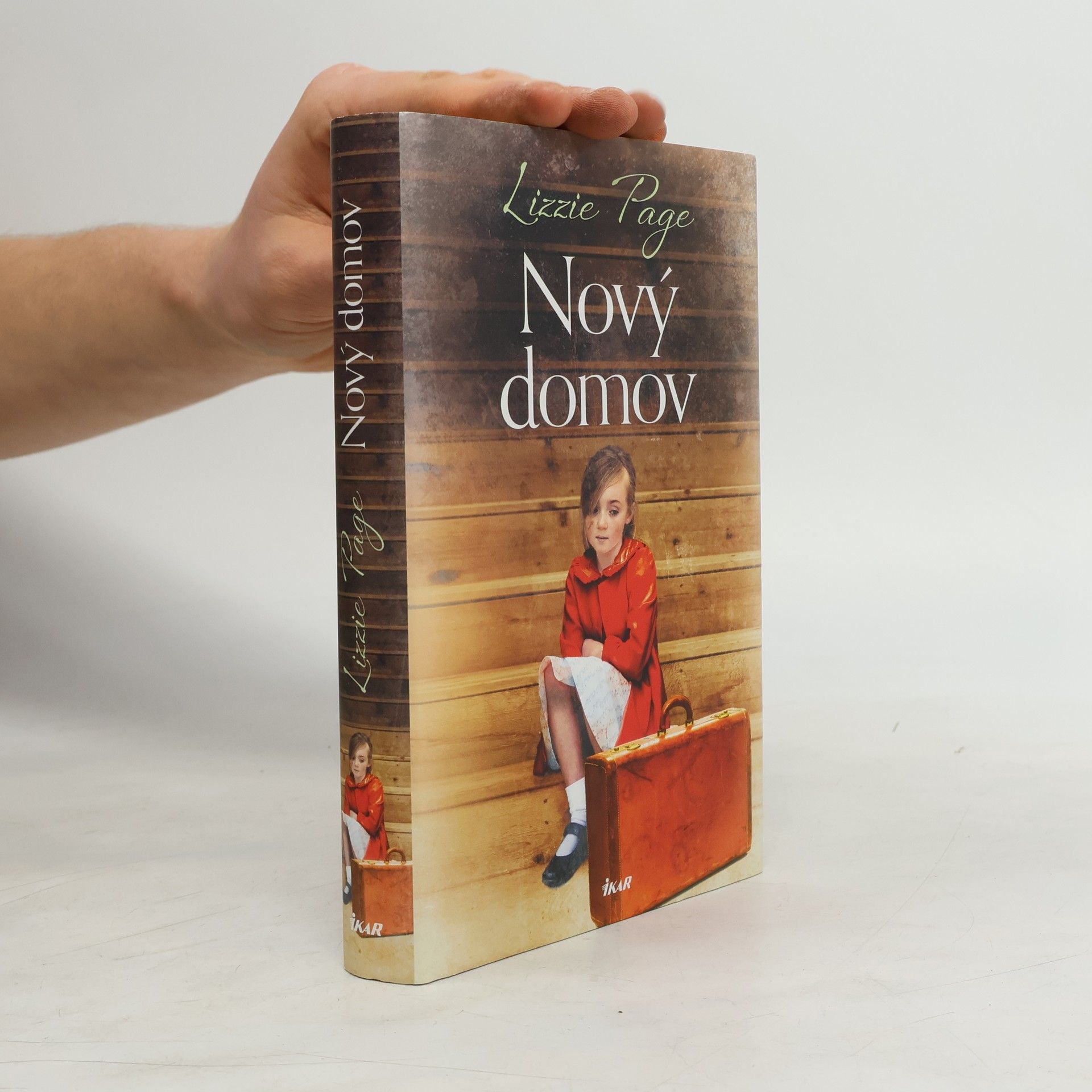 Lizzie Page Nový domov