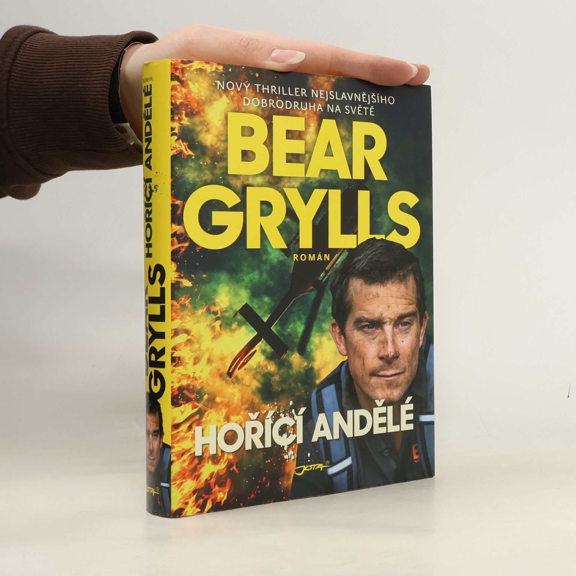 Bear Grylls Hořící andělé