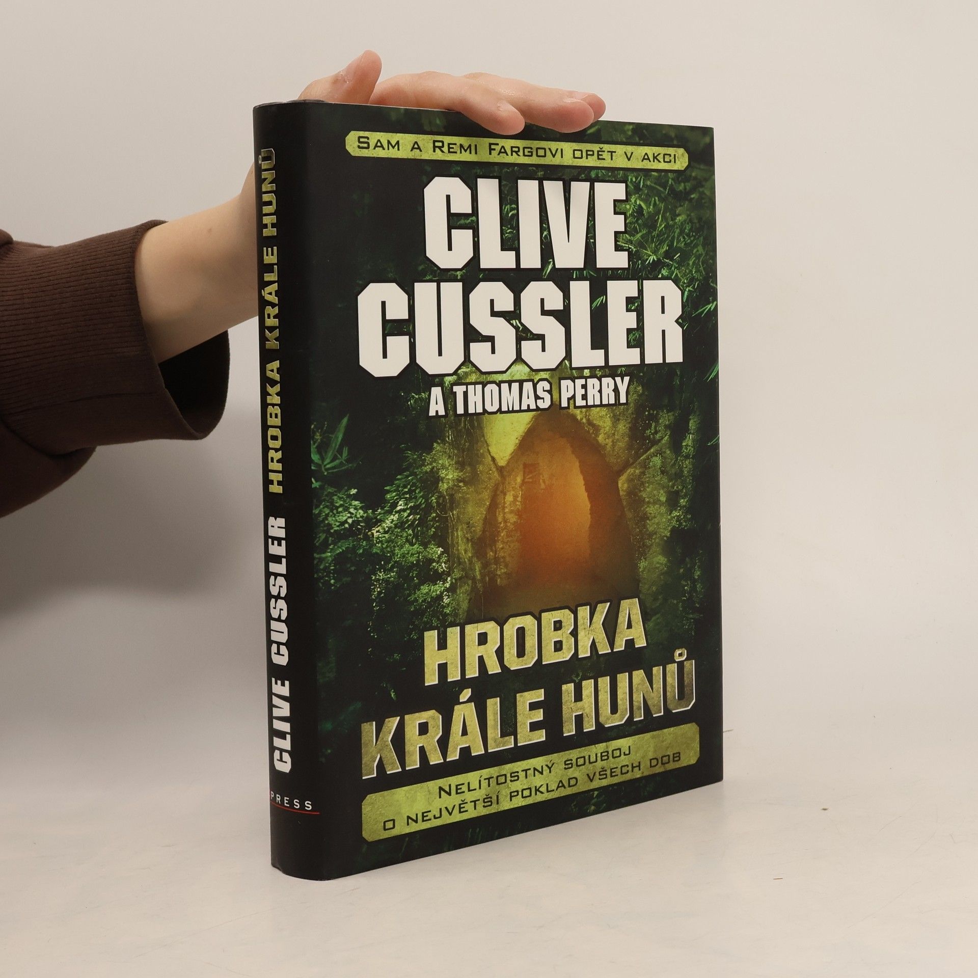 Clive Cussler Hrobka krále Hunů