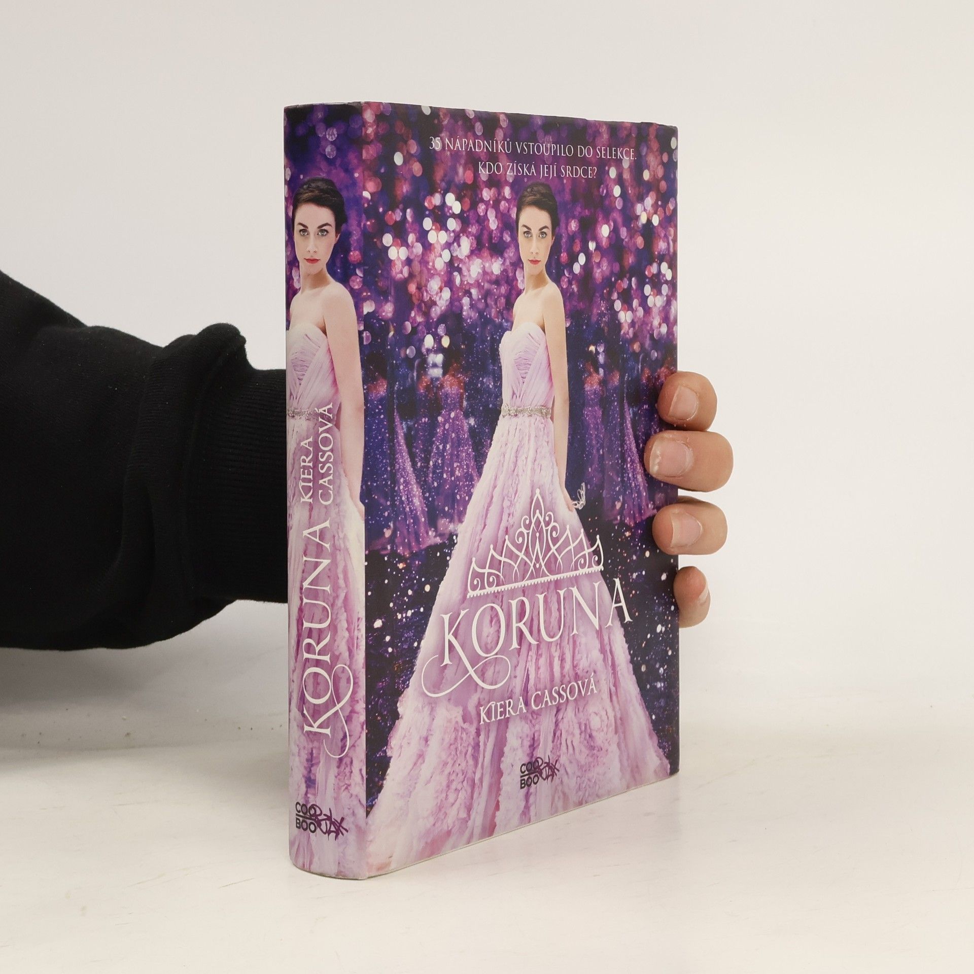 Kiera Cass Koruna