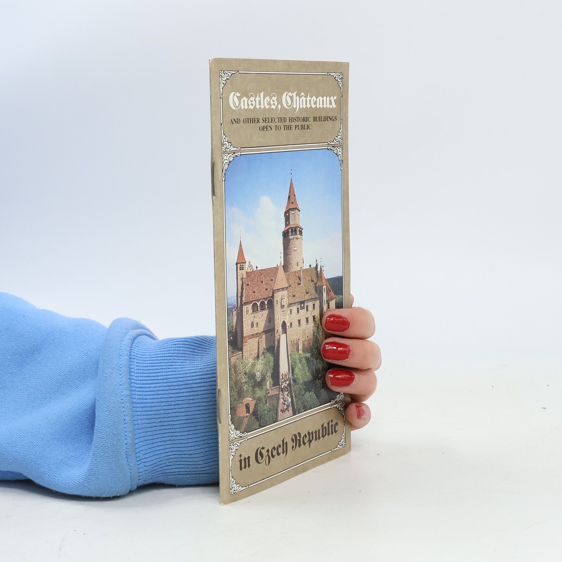 Kolektiv autorů Castles, Châteaux and Other Selected Historic Buildings Open to the Public in Czech Republic