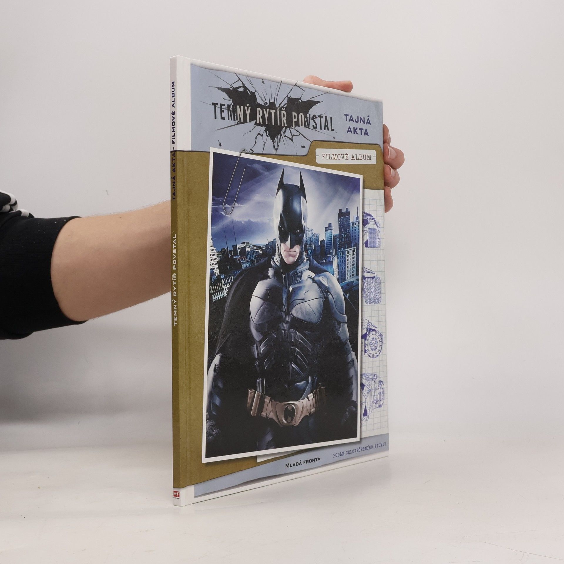 Brandon T. Snider Temný rytíř povstal. Tajná akta. Filmové album