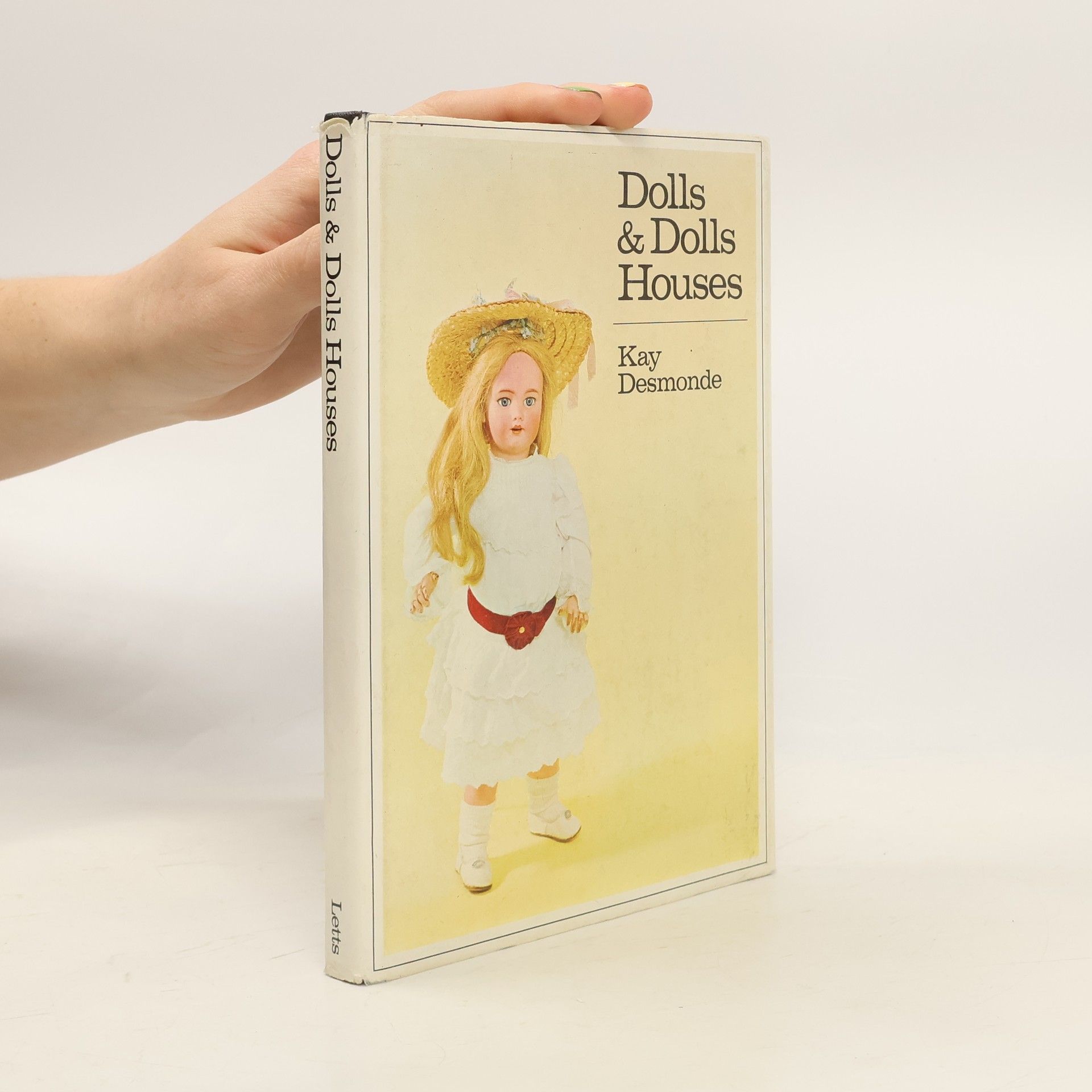 Kay Desmonde Dolls & Dolls Houses