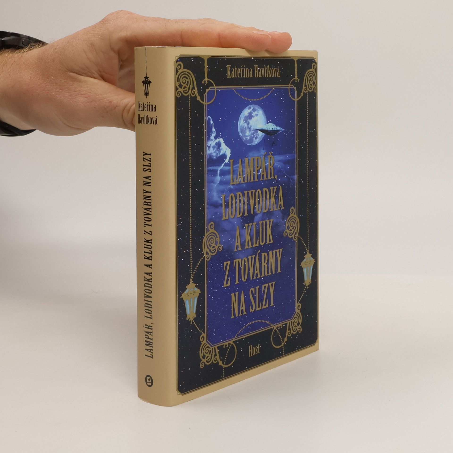Katka Havlíková Lampář, lodivodka a kluk z továrny na slzy