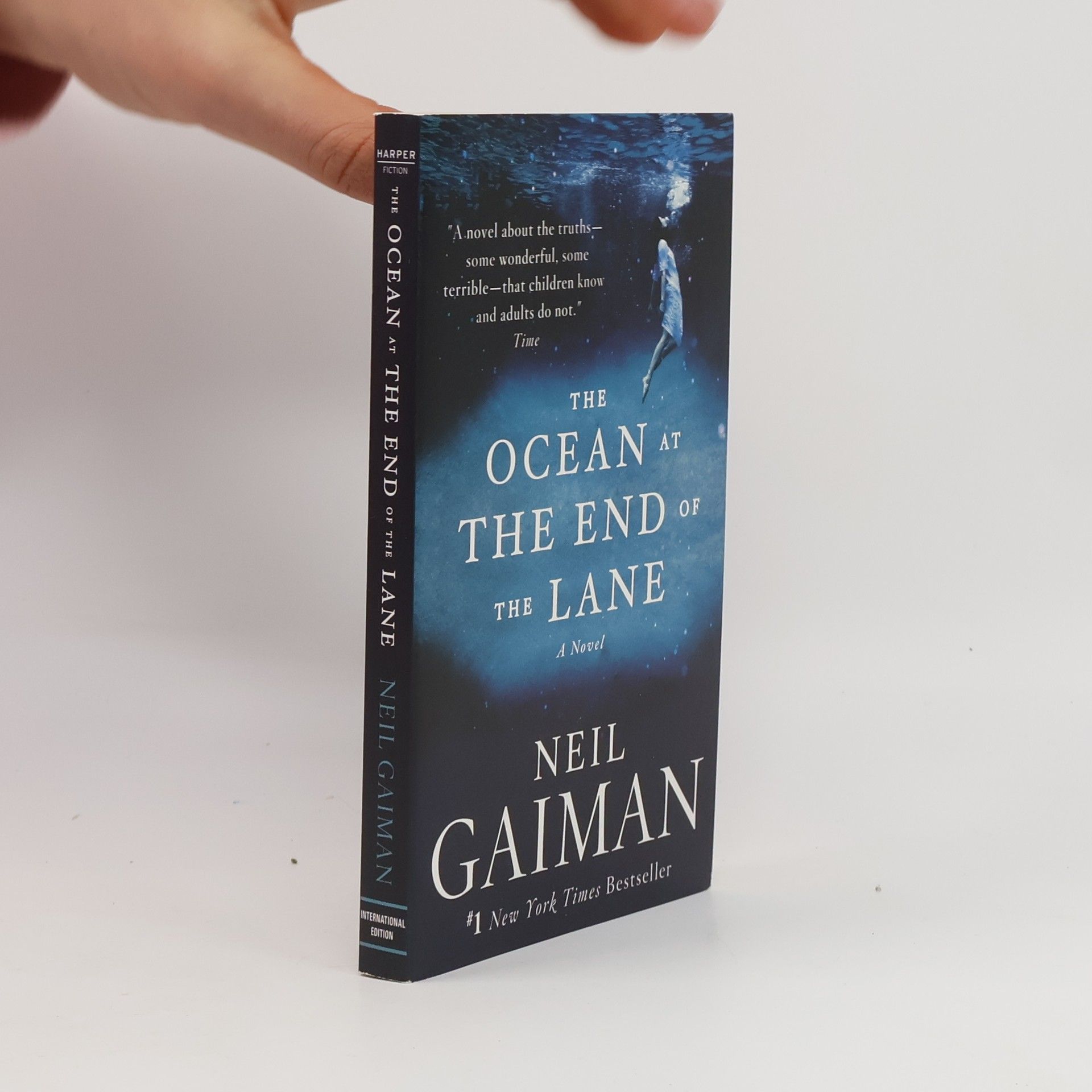 Neil Gaiman The Ocean at the End of the Lane. Der Ozean am Ende der Straße, englische Ausgabe