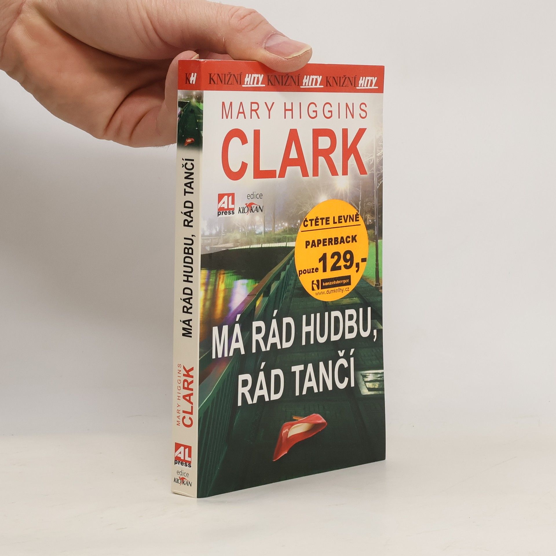 Mary Higgins Clark Má rád hudbu, rád tančí