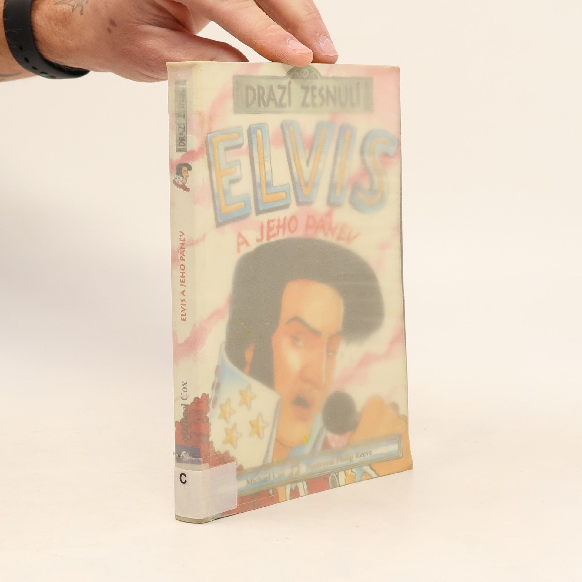 Philip Reeve Elvis a jeho pánev