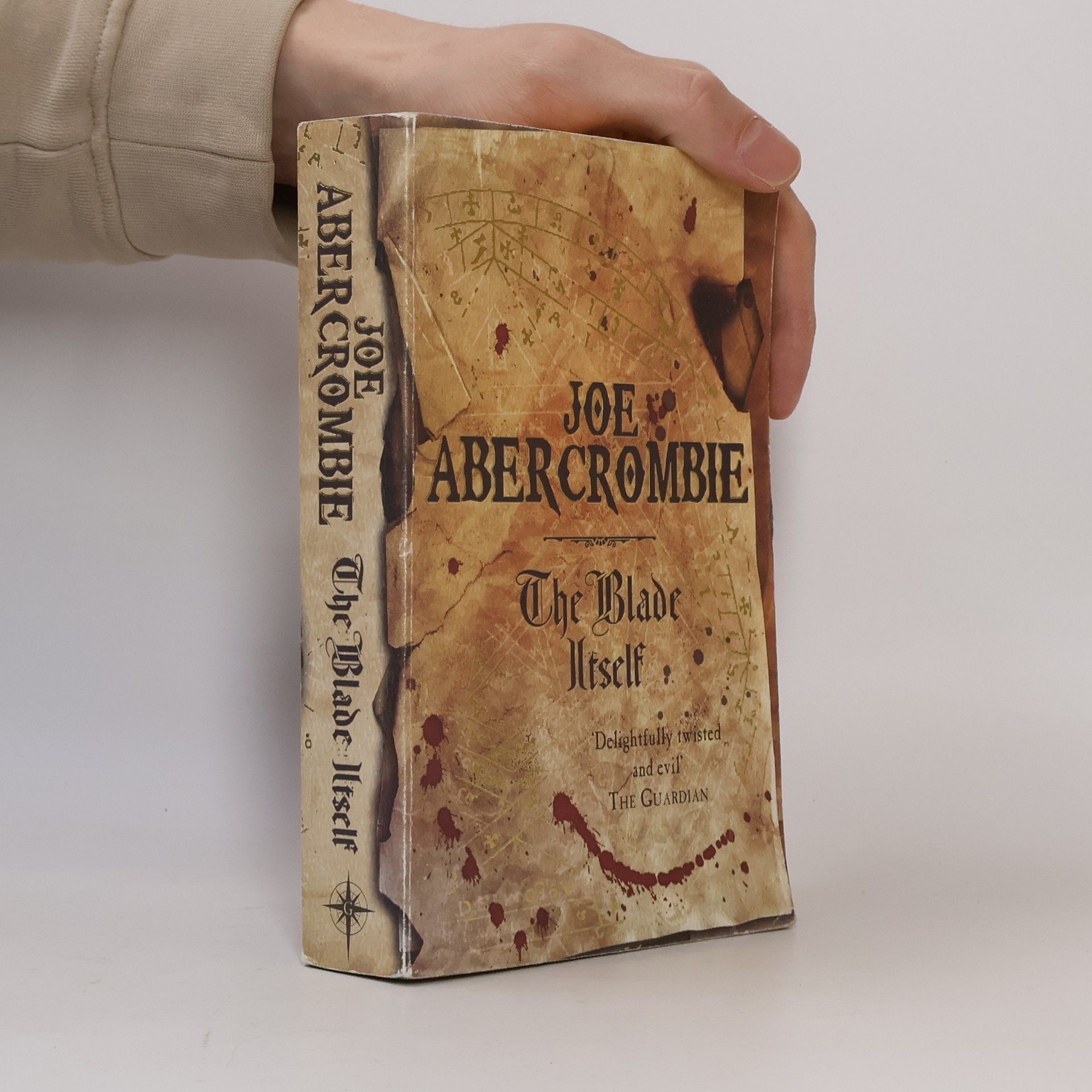 Joe Abercrombie The Blade Itself