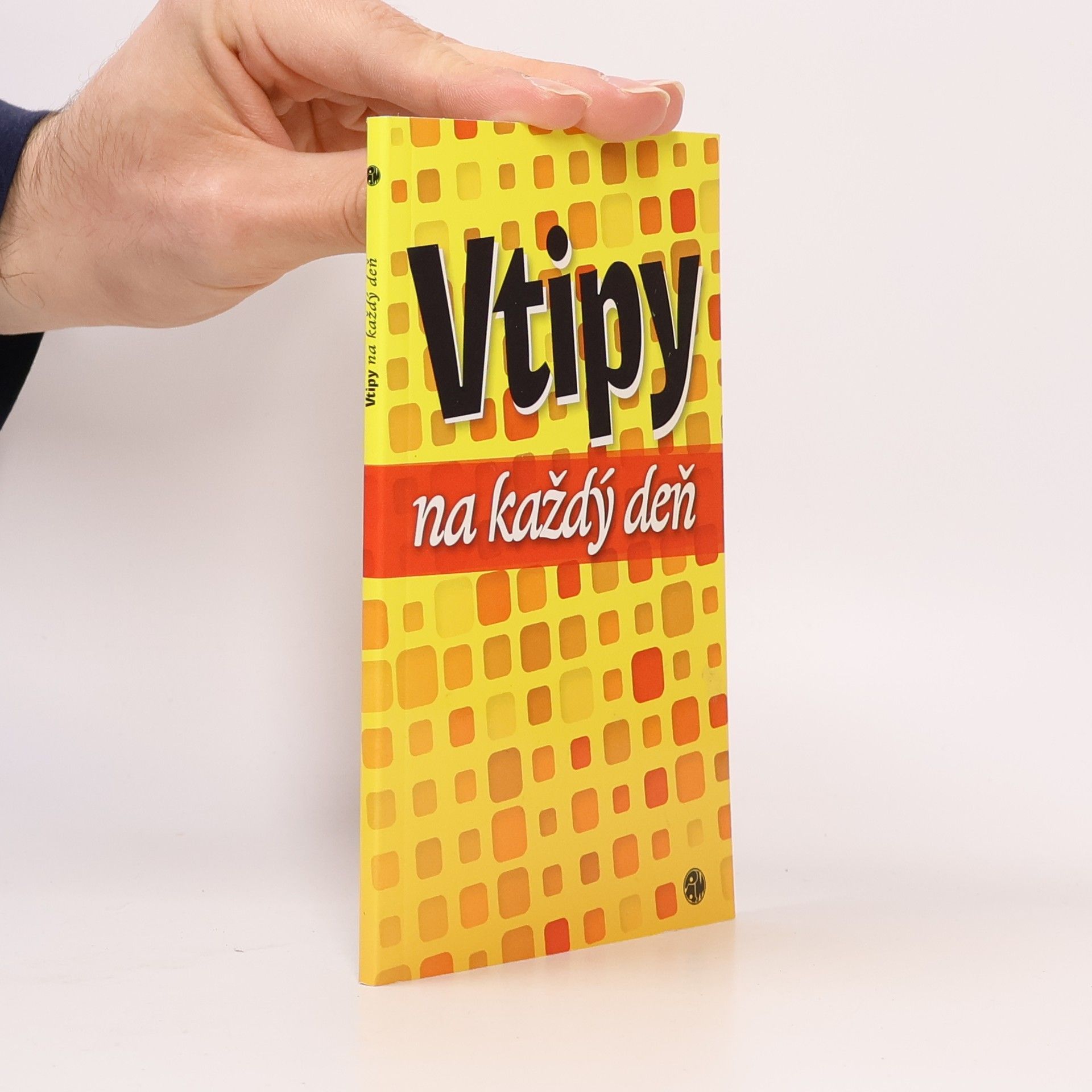 Kolektiv autorů Vtipy na každý deň