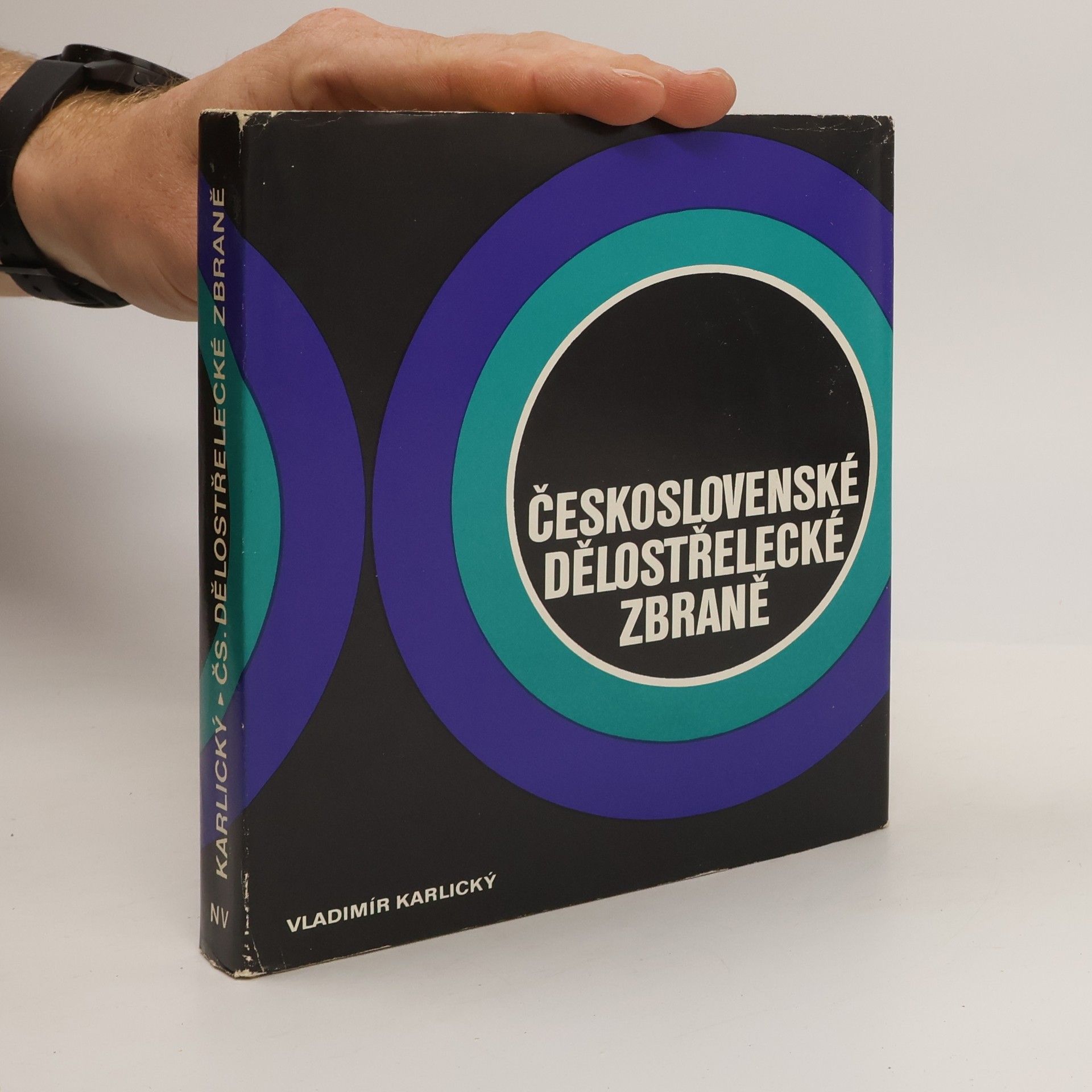 Vladimír Karlický Československé dělostřelecké zbraně