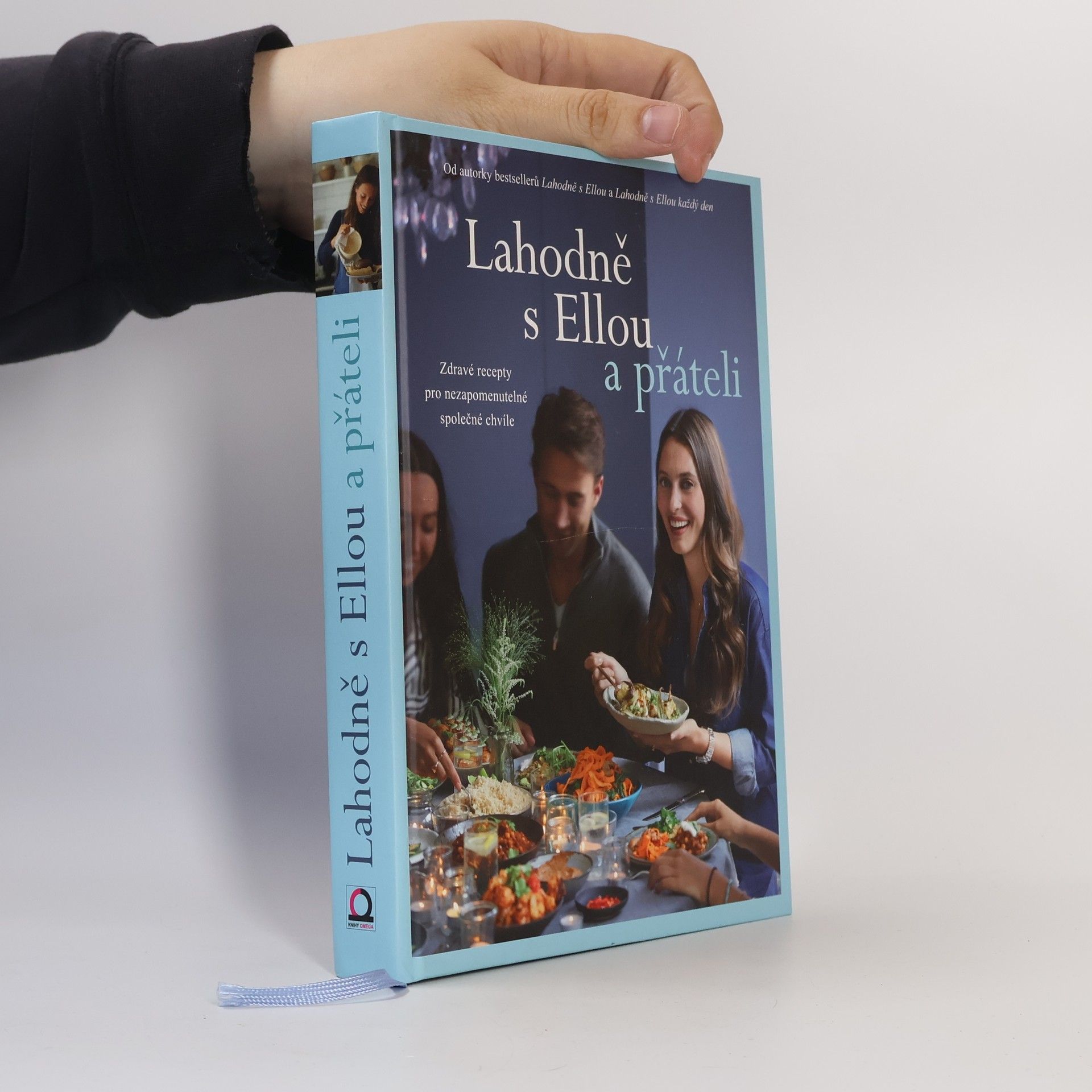 Ella Mills Lahodně s Ellou a přáteli