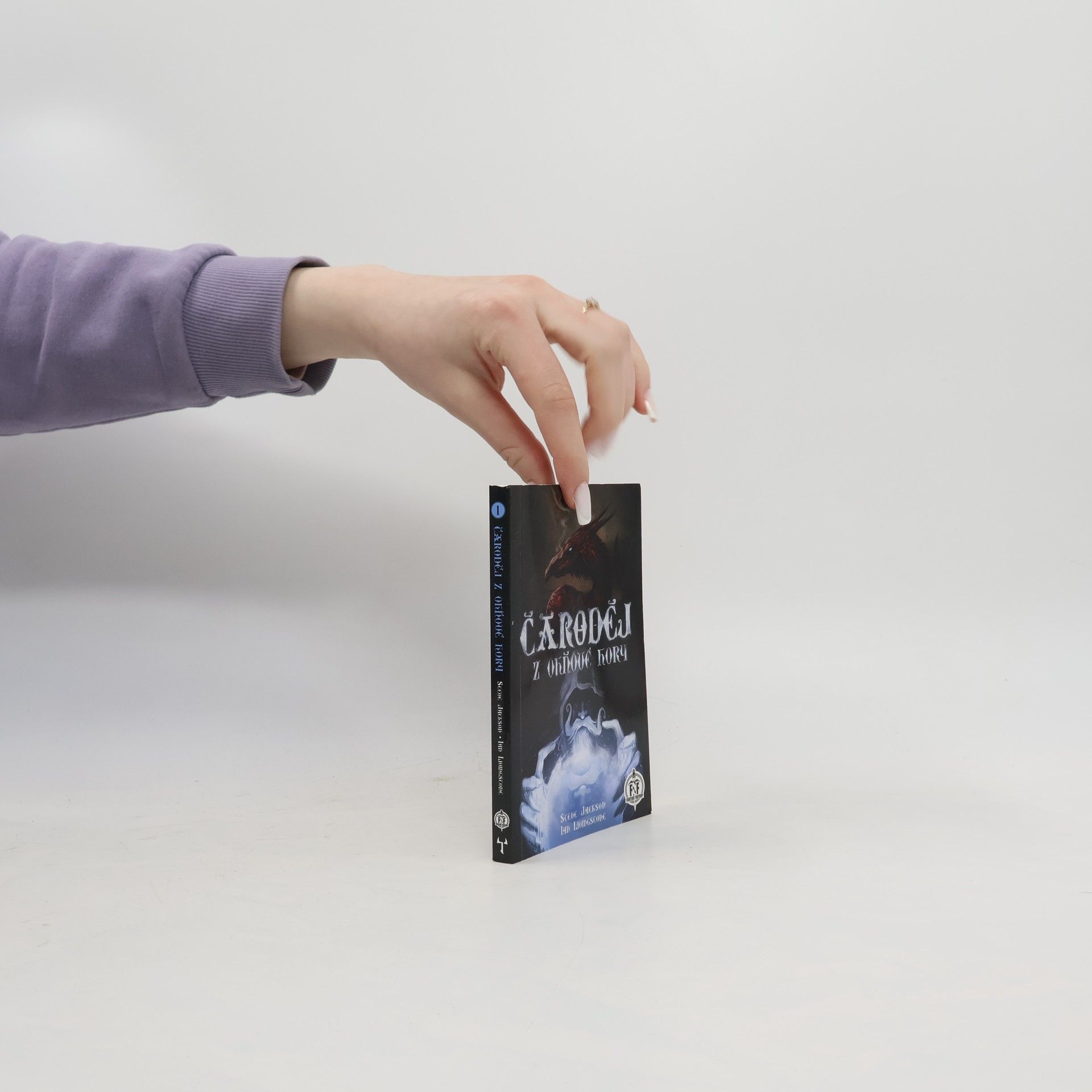 Steve Jackson Čaroděj z Ohňové hory